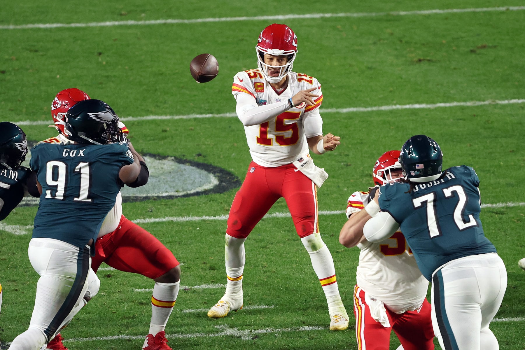 GLENDALE, ARIZONA - FEBRUARY 12: Patrick Mahomes #15 of the Kansas City Chiefs throws a pass against the Philadelphia Eagles during the fourth quarter in Super Bowl LVII at State Farm Stadium on February 12, 2023 in Glendale, Arizona. (Photo by Sean M. Haffey/Getty Images)