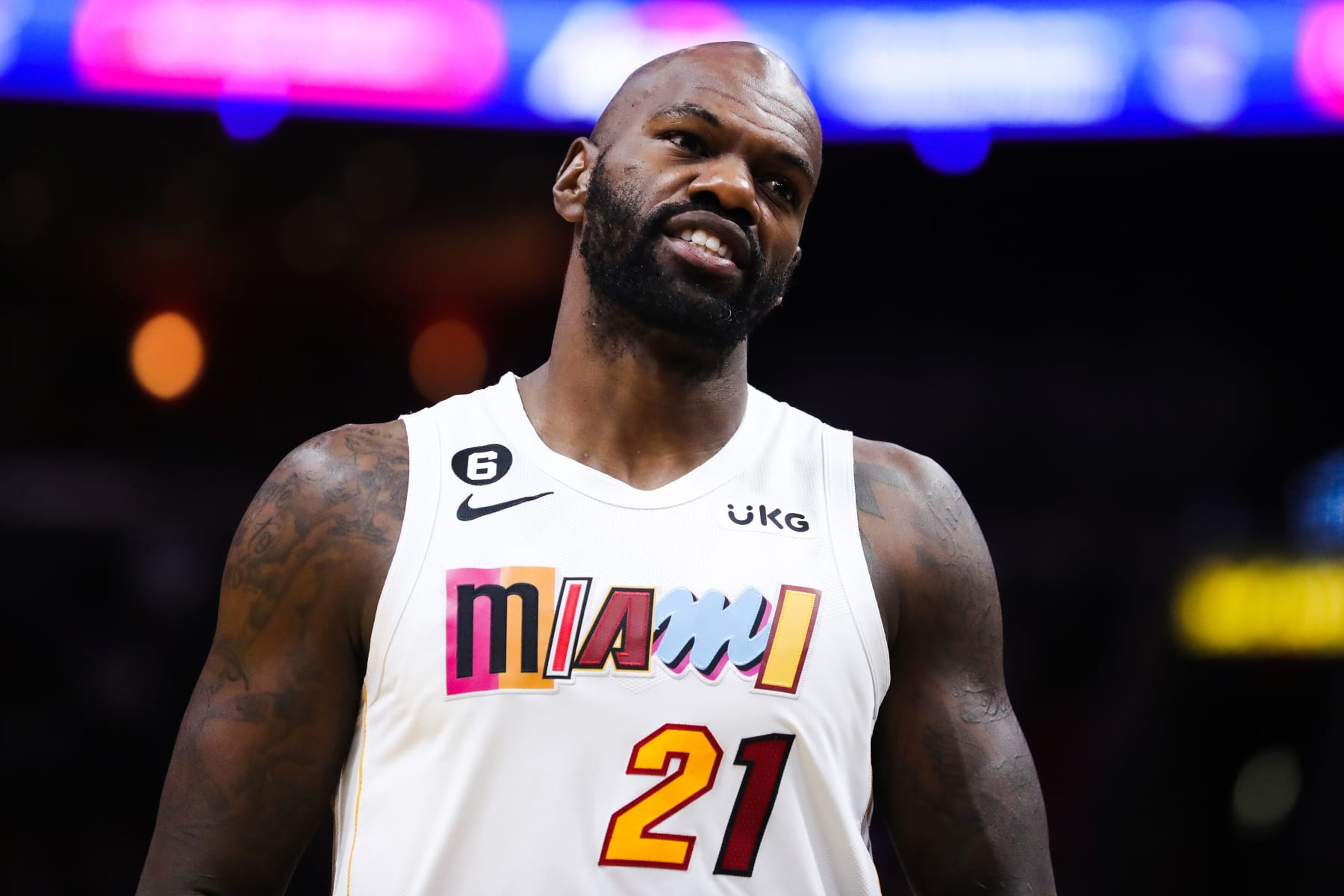 MIAMI, FLORIDA - DECEMBER 10: Dewayne Dedmon #21 of the Miami Heat looks on during the second half of the game nio Spurs at FTX Arena on December 10, 2022 in Miami, Florida. NOTE TO USER: User expressly acknowledges and agrees that, by downloading and or using this photograph, User is consenting to the terms and conditions of the Getty Images License Agreement. (Photo by Megan Briggs/Getty Images)