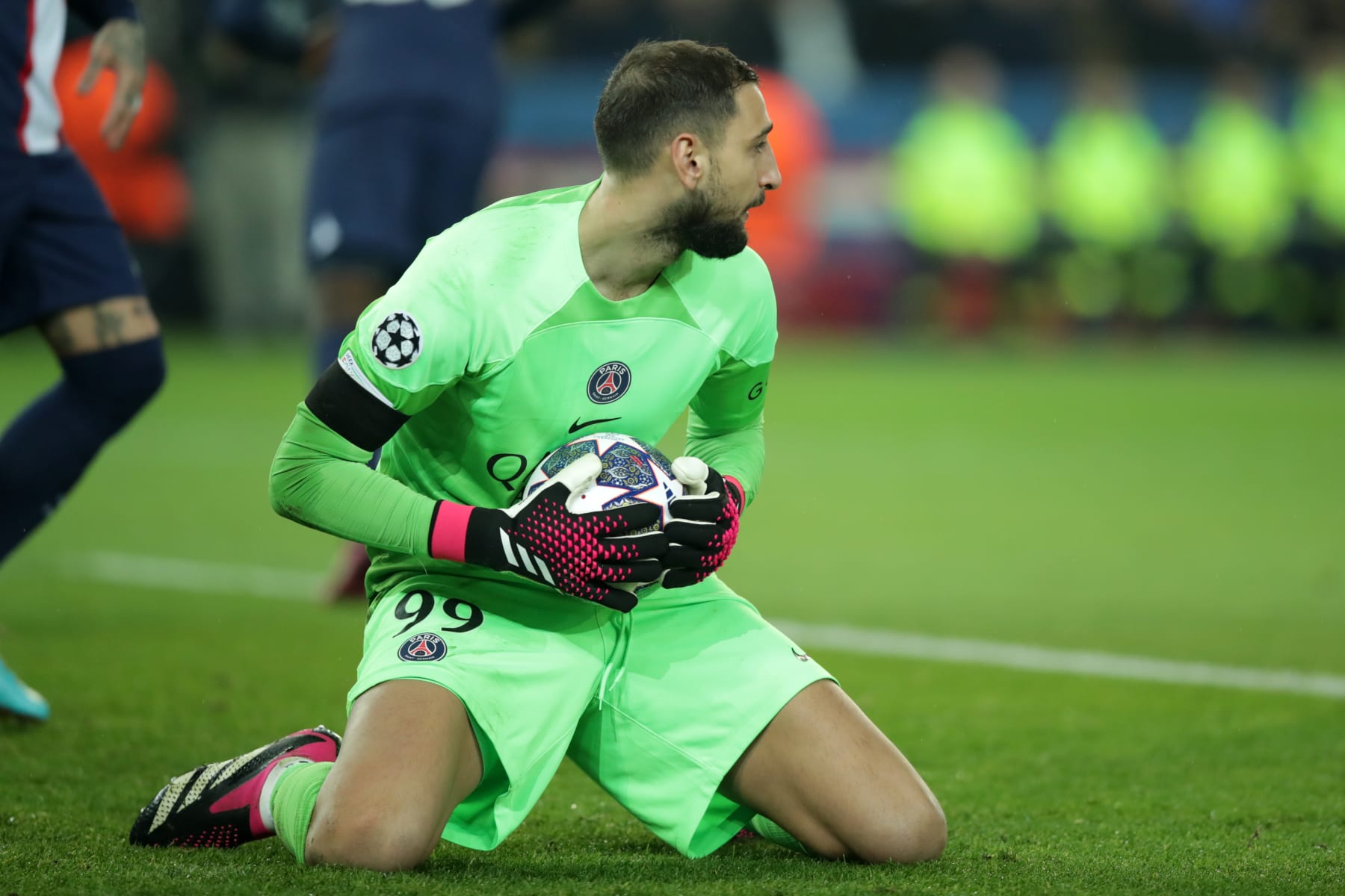 PARIS, FRANCE - FEBRUARY 14: Gianluigi Donnarumma of FC Paris Saint Germain during the UEFA Champions League round of 16 leg one match between Paris Saint-Germain and FC Bayern München at Parc des Princes on February 14, 2023 in Paris, France. (Photo by Christina Pahnke - sampics/Corbis via Getty Images)