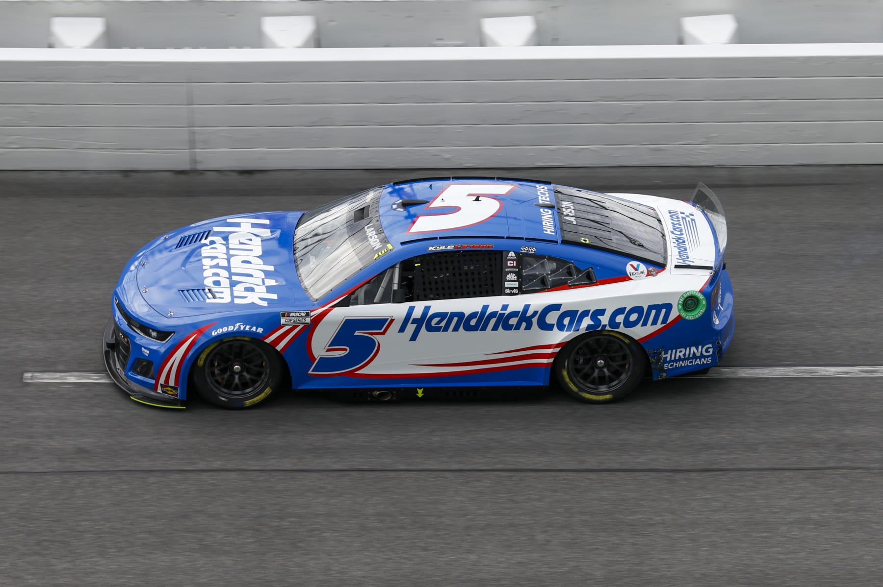 DAYTONA, FL - AUGUST 28: Kyle Larson (#5 Hendrick Motorsports HendrickCars.com Chevrolet) during the NASCAR Cup Series Coke Zero Sugar 400 at Daytona on August 28, 2022 at Daytona International Speedway in Daytona Beach, Fl. (Photo by David Rosenblum/Icon Sportswire via Getty Images)