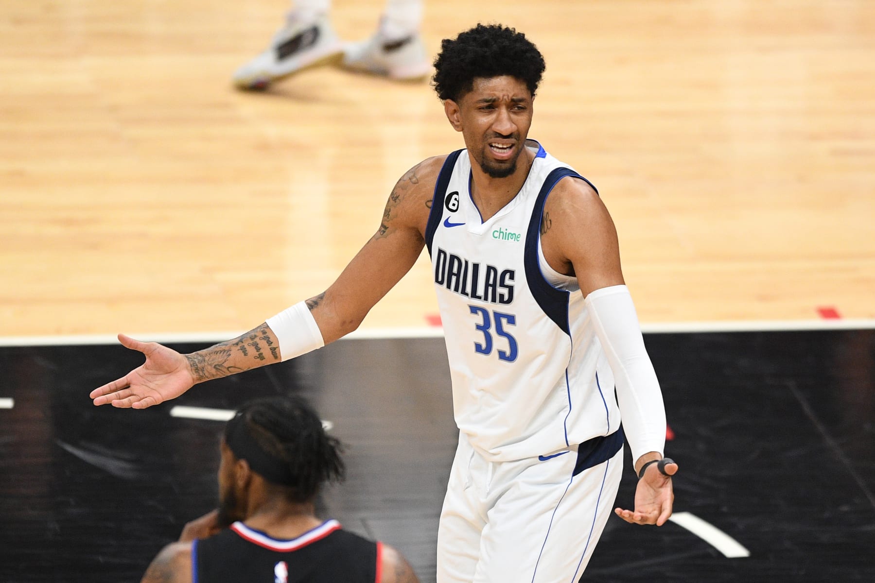 LOS ANGELES, CA - FEBRUARY 08: Dallas Mavericks Forward Christian Wood (35) reacts to a call during a NBA game between the Dallas Mavericks and the Los Angeles Clippers on February 8, 2023 at Crypto.com Arena in Los Angeles, CA. (Photo by Brian Rothmuller/Icon Sportswire via Getty Images)
