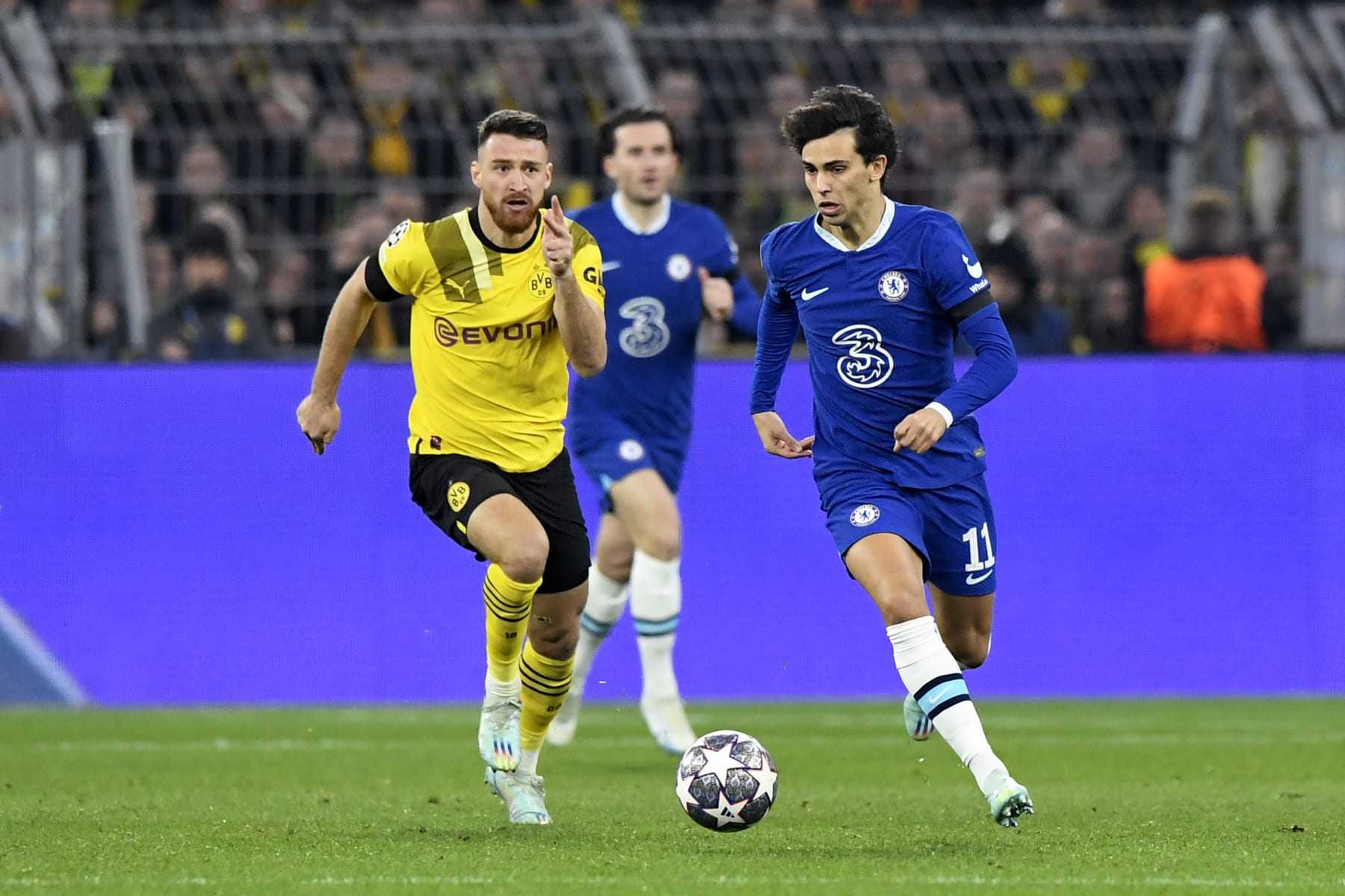 DORTMUND, GERMANY - FEBRUARY 15: (L-R) Salih Ozcan of Borussia Dortmund, Joao Felix of Chelsea  during the UEFA Champions League  match between Borussia Dortmund v Chelsea at the Signal Iduna Park on February 15, 2023 in Dortmund Germany (Photo by Dennis Bresser/Soccrates/Getty Images)