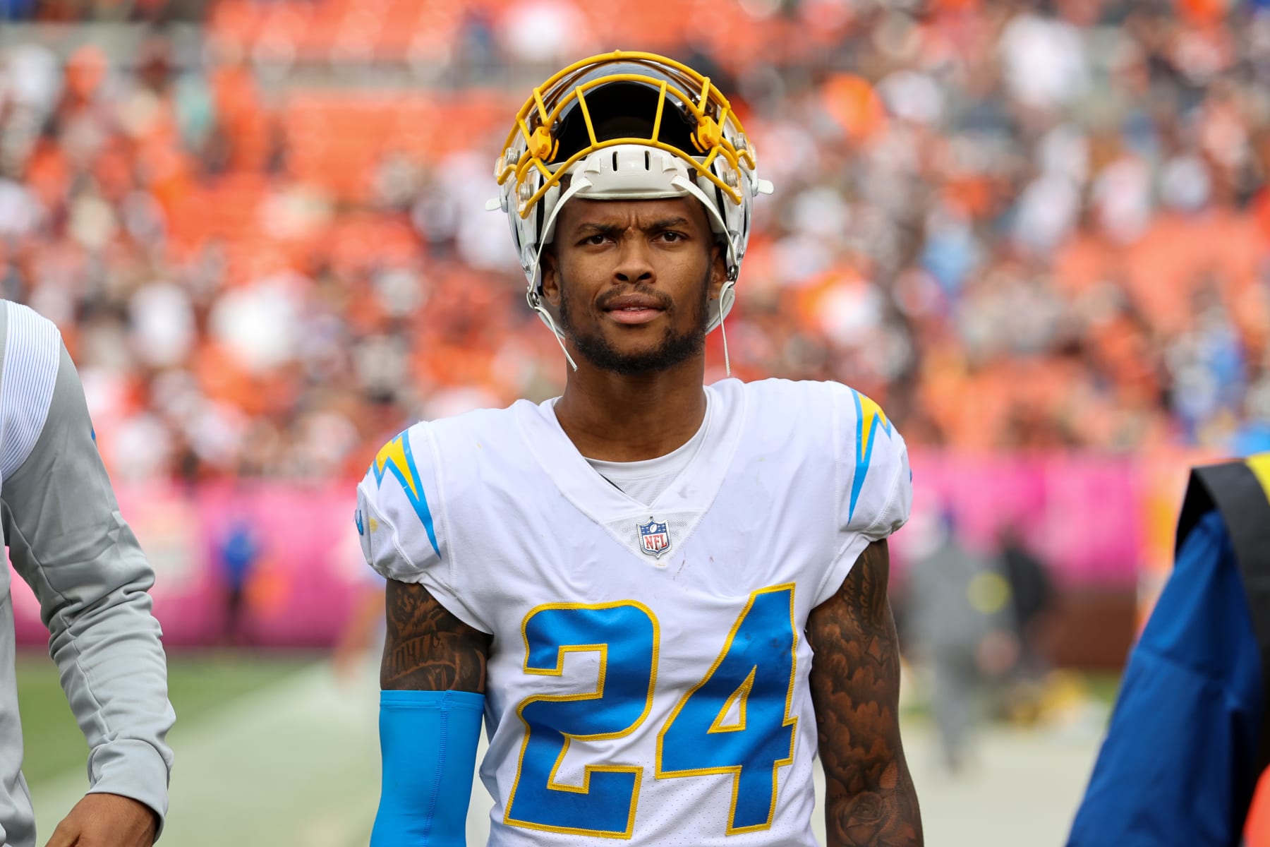 CLEVELAND, OH - OCTOBER 09: Los Angeles Chargers safety Nasir Adderley (24) leaves the field following the National Football League game between the Los Angeles Chargers and Cleveland Browns on October 9, 2022, at FirstEnergy Stadium in Cleveland, OH. (Photo by Frank Jansky/Icon Sportswire via Getty Images)
