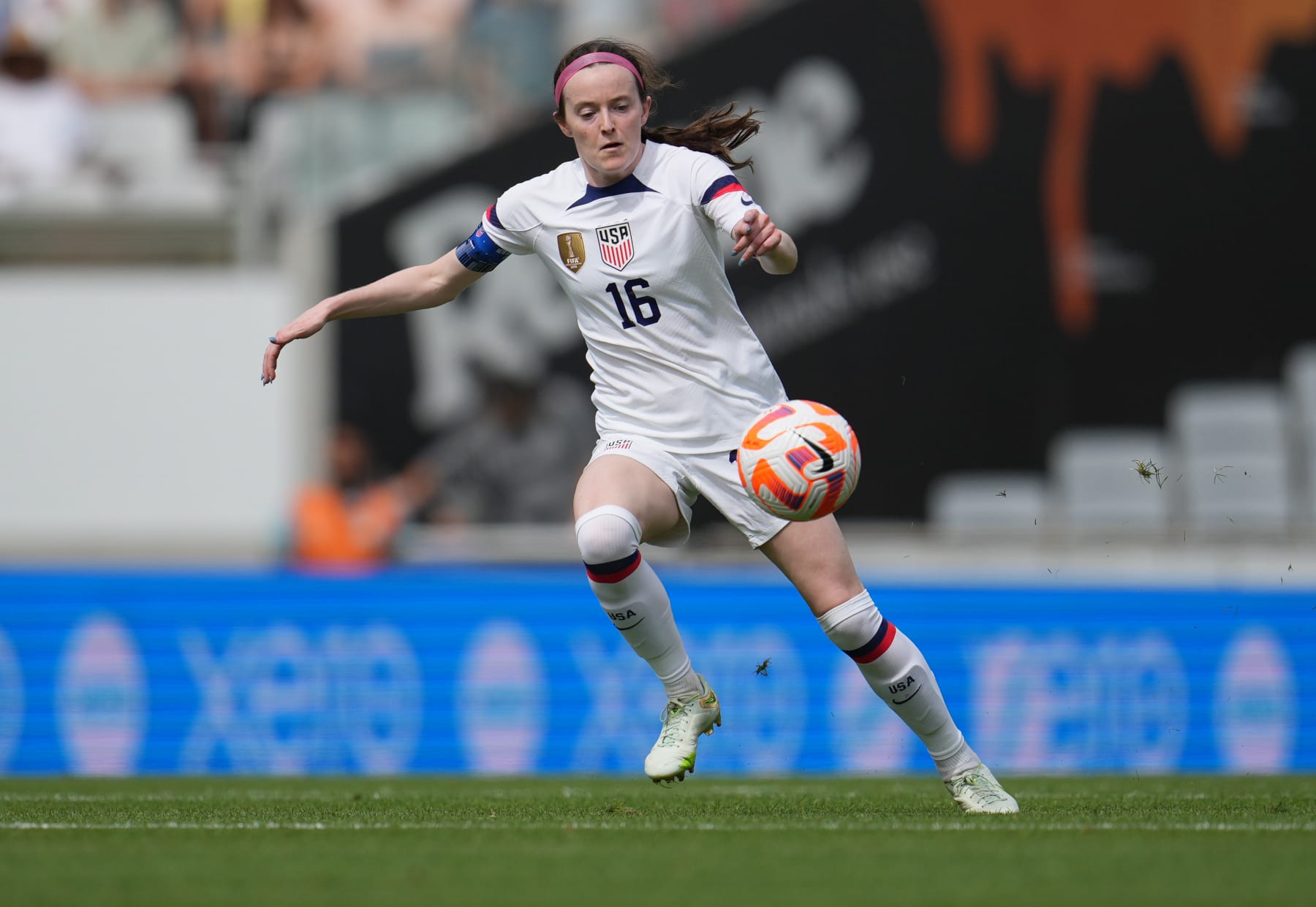 AUCKLAND, NEW ZEALAND - JANUARY 21: Rose Lavelle #16 of the United States turns and moves with the ball during a game between New Zealand and USWNT at Eden Park on January 21, 2023 in Auckland, New Zealand. (Photo by Brad Smith/ISI Photos/Getty Images)