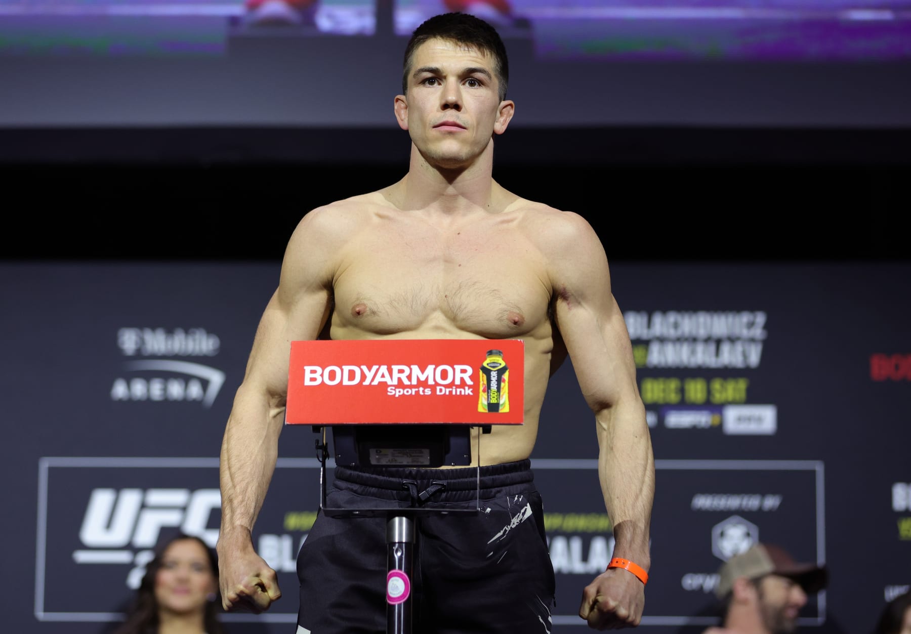 Alexander Hernandez desperately needs a win over Jim Miller.