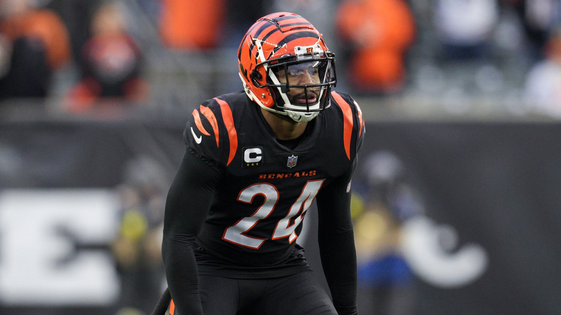 Cincinnati Bengals safety Vonn Bell (24) plays during an NFL football game against the Baltimore Ravens, Sunday, Jan. 8, 2023, in Cincinnati. (AP Photo/Jeff Dean)