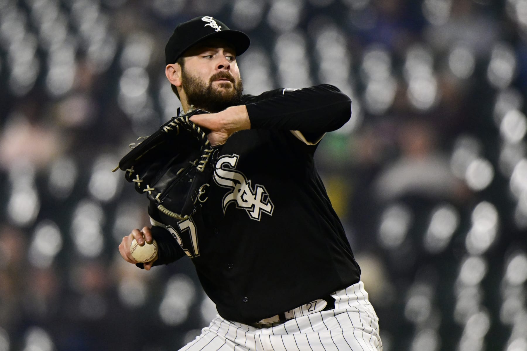 CHICAGO, ILLINOIS - OCTOBER 04: Starting pitcher Lucas Giolito #27 of the Chicago White Sox delivers a pitch in the first inning against the Minnesota Twins at Guaranteed Rate Field on October 04, 2022 in Chicago, Illinois. (Photo by Quinn Harris/Getty Images) CHICAGO, ILLINOIS - OCTOBER 04: Starting pitcher Lucas Giolito #27 of the Chicago White Sox delivers a pitch in the first inning against the Minnesota Twins at Guaranteed Rate Field on October 04, 2022 in Chicago, Illinois. (Photo by Quinn Harris/Getty Images)