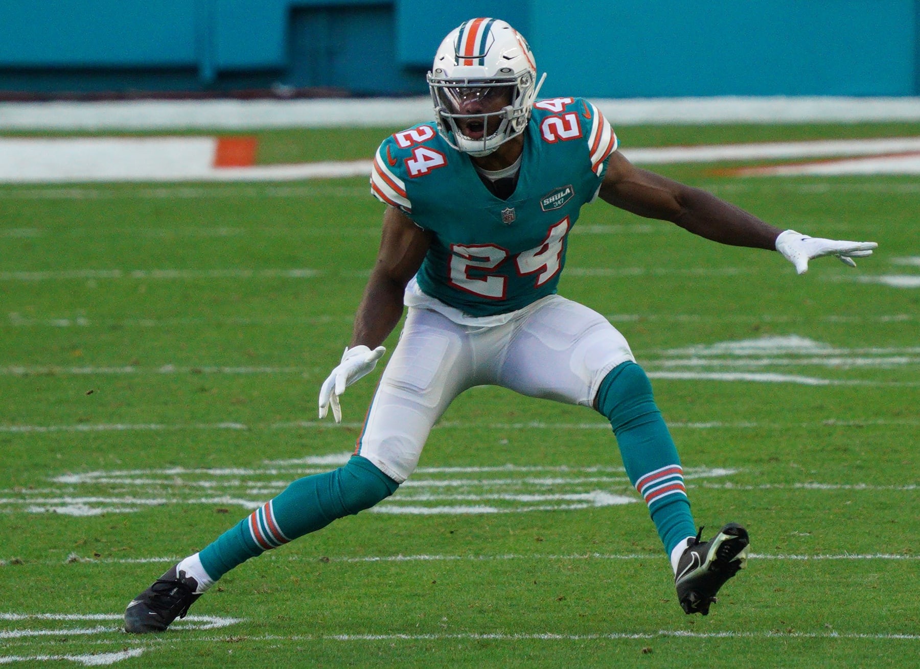 MIAMI GARDENS, FLORIDA - DECEMBER 13: Byron Jones #24 of the Miami Dolphins in action against the Kansas City Chiefs at Hard Rock Stadium on December 13, 2020 in Miami Gardens, Florida. (Photo by Mark Brown/Getty Images)