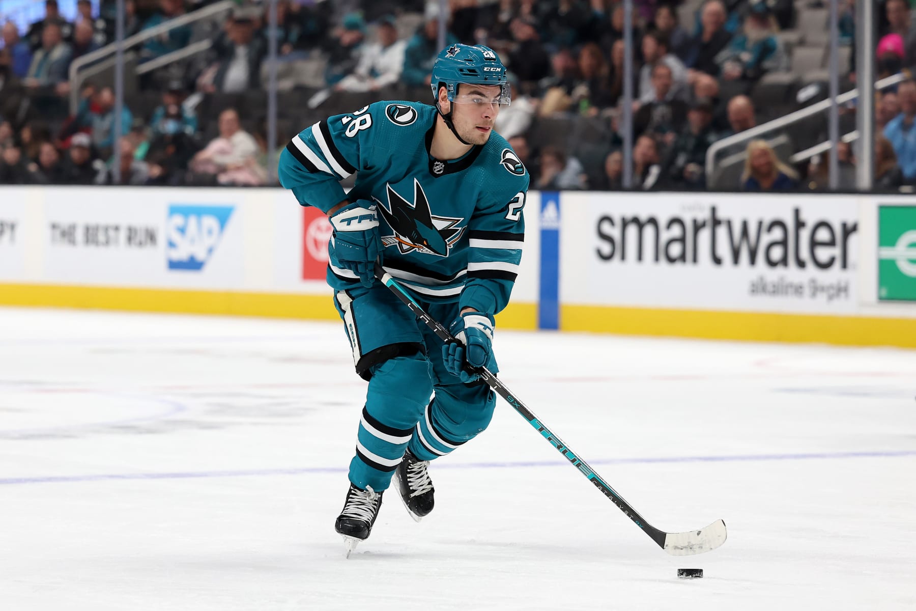 SAN JOSE, CALIFORNIA - JANUARY 18: Timo Meier #28 of the San Jose Sharks in action against the Dallas Stars at SAP Center on January 18, 2023 in San Jose, California. (Photo by Ezra Shaw/Getty Images)
