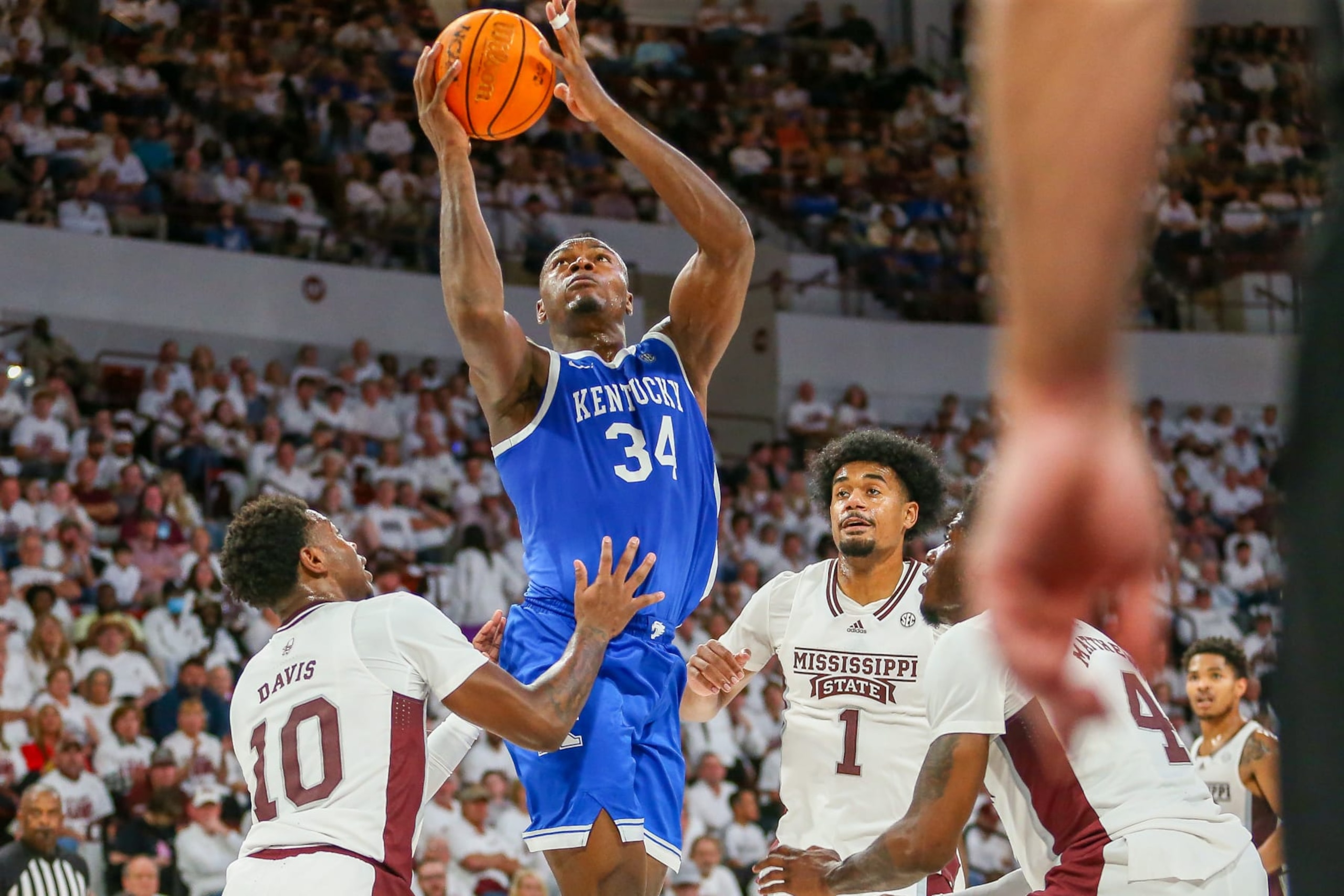 STARKVILLE, MS - FEBRUARY 15: Kentucky Wildcats forward Oscar Tshiebwe (34) goes to the rim during the game between the Mississippi State Bulldogs and the Kentucky Wildcats on February 15, 2023 at Humphrey Coliseum in Starkville, MS. (Photo by Chris McDill/Icon Sportswire via Getty Images)