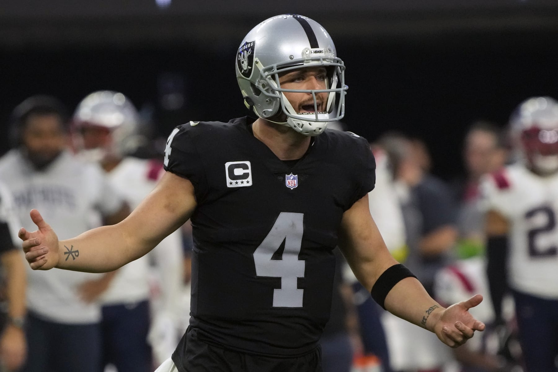 Derek Carr