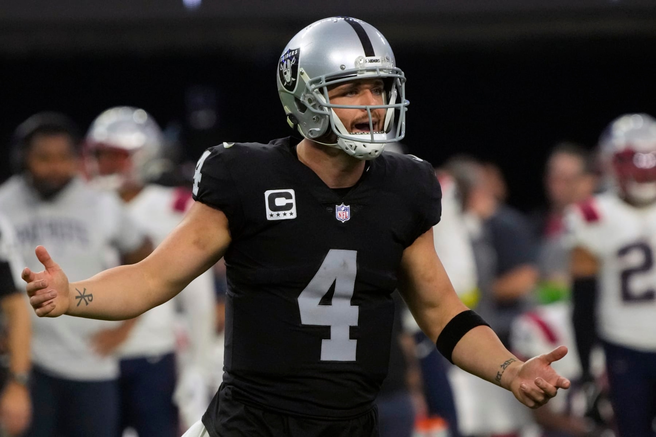 Derek Carr