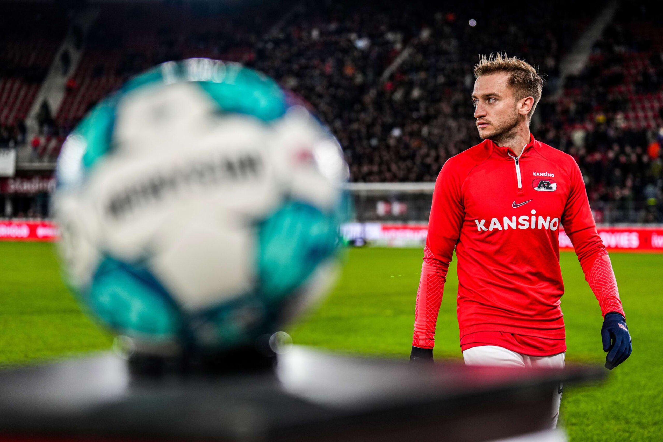 ALKMAAR - Djordje Mihailovic of AZ during the Dutch premier league match between AZ Alkmaar and FC Utrecht at AFAS stadium on January 28, 2023 in Alkmaar, Netherlands. ANP ED VAN DE POL (Photo by ANP via Getty Images)