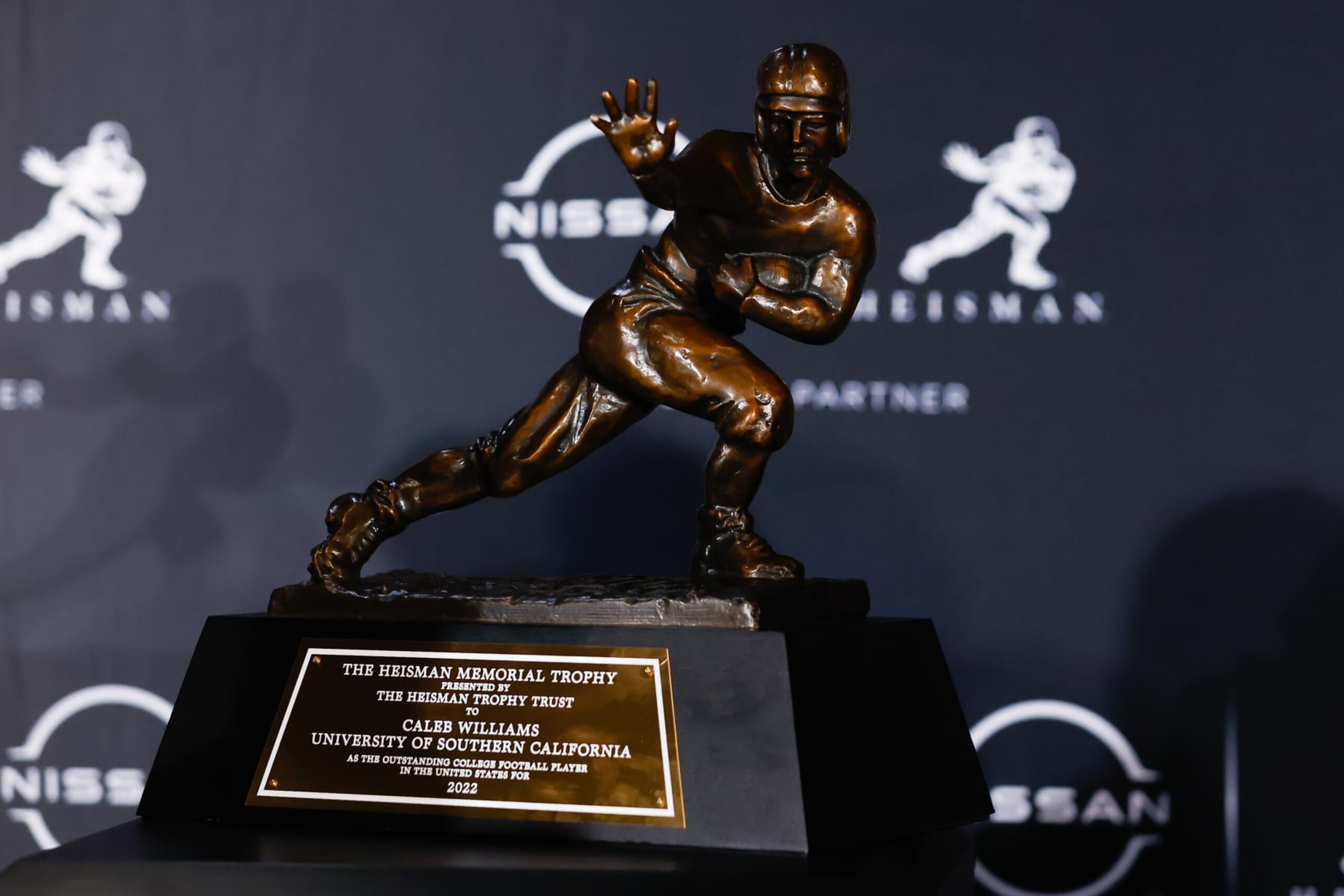 NEW YORK, NY - DECEMBER 10: A general view of the Heisman Trophy during a press conference at the New York Marriott Marquis Astor Ballroom on December 10, 2022 in New York, New York. (Photo by Rich Graessle/Icon Sportswire via Getty Images) NEW YORK, NY - DECEMBER 10: A general view of the Heisman Trophy during a press conference at the New York Marriott Marquis Astor Ballroom on December 10, 2022 in New York, New York. (Photo by Rich Graessle/Icon Sportswire via Getty Images)
