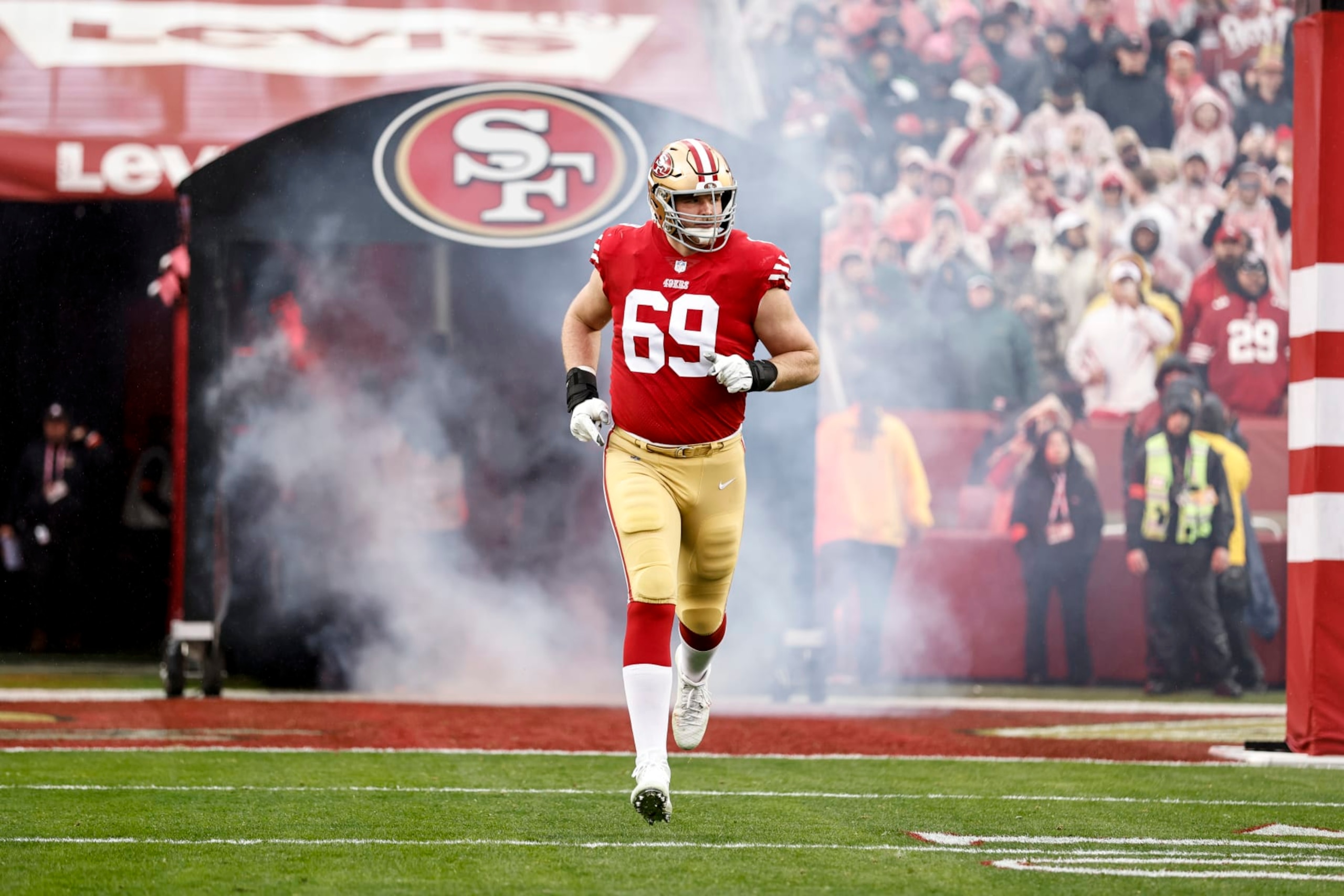SANTA CLARA, CALIFORNIA - JANUARY 14: Mike McGlinchey #69 of the San Francisco 49ers takes the field prior to an NFL football game between the San Francisco 49ers and the Seattle Seahawks at Levi's Stadium on January 14, 2023 in Santa Clara, California. (Photo by Michael Owens/Getty Images)
