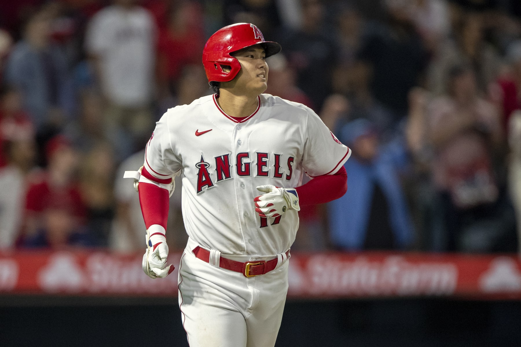 Los Angeles Angels' Shohei Ohtani flies out during the third inning of a baseball game against the Texas Rangers in Anaheim, Calif., Friday, Sept. 30, 2022. (AP Photo/Alex Gallardo)