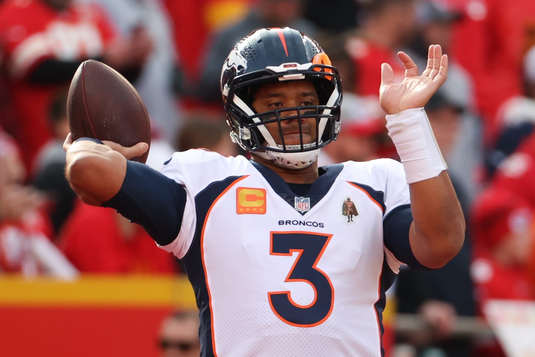 KANSAS CITY, MO - JANUARY 01: Denver Broncos quarterback Russell Wilson (3) throws a pass before an AFC West game between the Denver Broncos and Kansas City Chiefs on January 1, 2023 at GEHA Field at.Arrowhead Stadium in Kansas City, MO. (Photo by Scott Winters/Icon Sportswire via Getty Images)