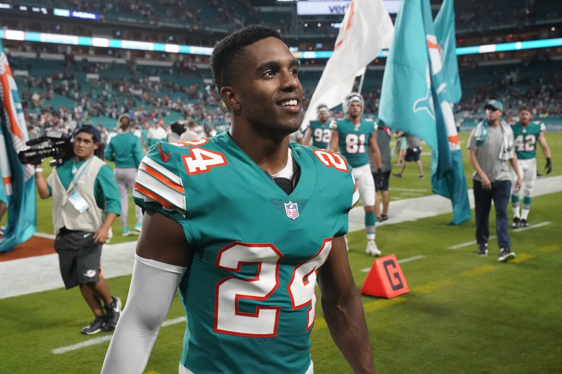 Miami Dolphins cornerback Byron Jones (24) walks off the field following an NFL football game against the New England Patriots, Sunday, Jan. 9, 2022, in Miami Gardens, Fla. (AP Photo/Wilfredo Lee)