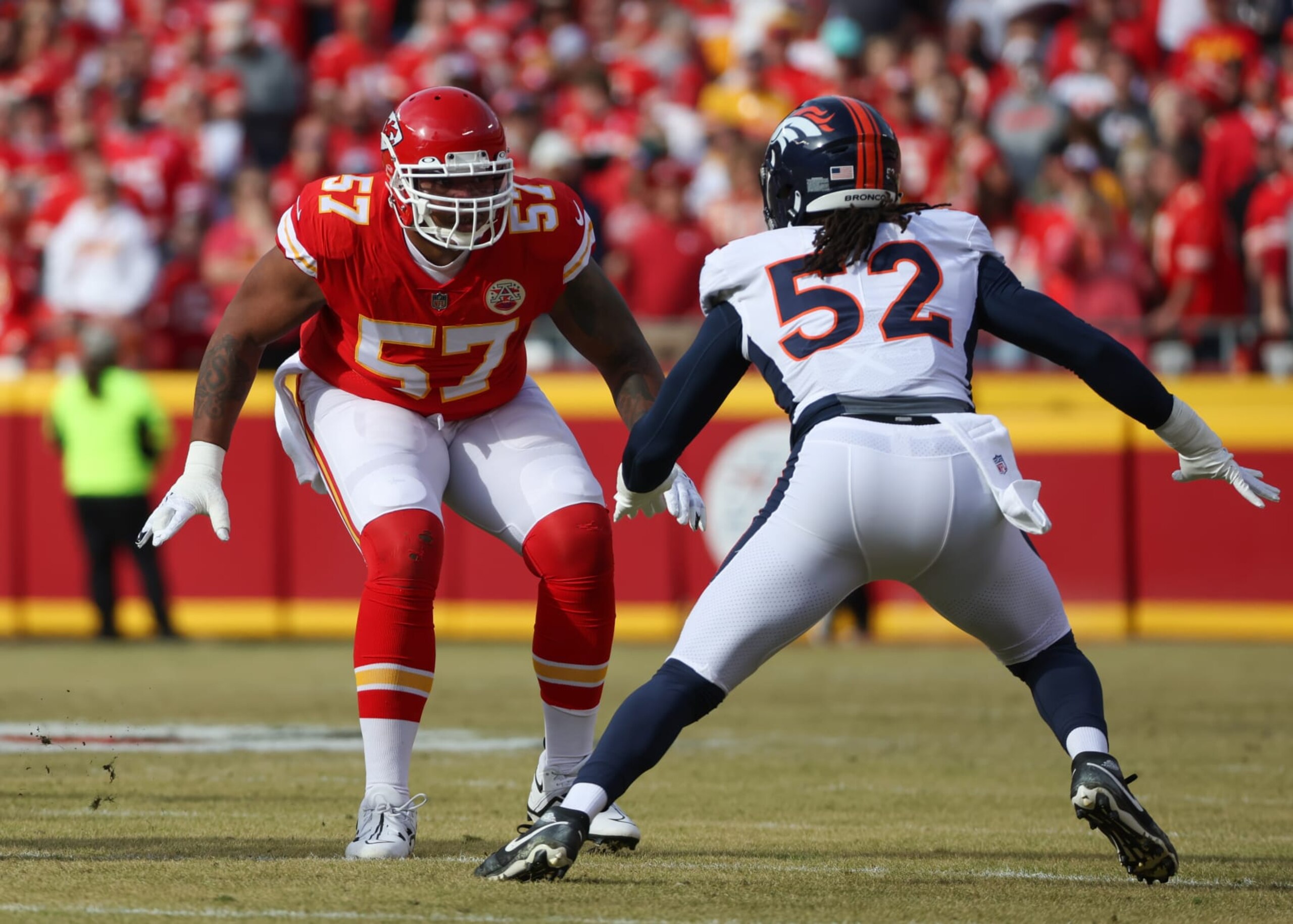 KANSAS CITY, MO - JANUARY 01: Kansas City Chiefs offensive tackle Orlando Brown Jr. (57) looks to block Denver Broncos linebacker Wyatt Ray (52) in the first quarter of an AFC West game between the Denver Broncos and Kansas City Chiefs on January 1, 2023 at GEHA Field at.Arrowhead Stadium in Kansas City, MO. (Photo by Scott Winters/Icon Sportswire via Getty Images)