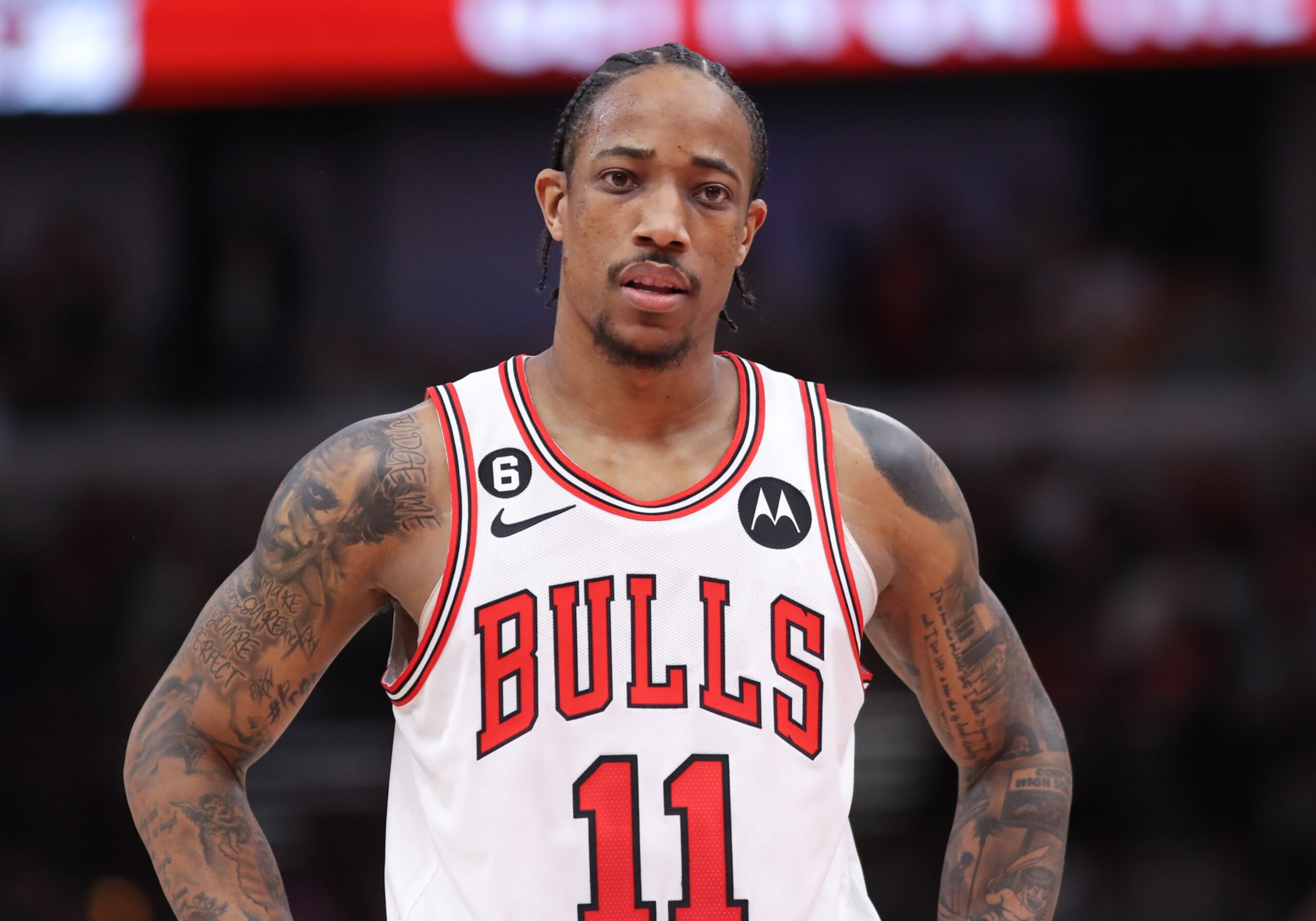 CHICAGO, IL - FEBRUARY 26: Chicago Bulls Forward DeMar DeRozan (11) looks on during a NBA game between the Washington  Wizards and the Chicago Bulls on February 26, 2023 at the United Center in Chicago, IL. (Photo by Melissa Tamez/Icon Sportswire via Getty Images)