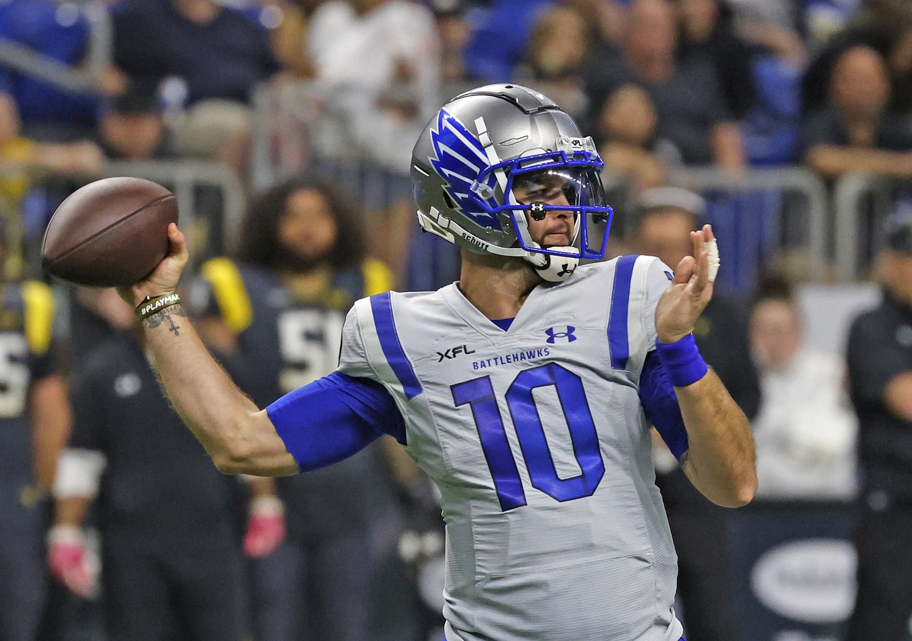 SAN ANTONIO, TX - FEBRUARY 19: A.J. McCarron #10 of the St. Louis Battlehawks prepares to throw a pass against the San Antonio Brahamas at the Alamodome on February 19, 2023 in San Antonio, Texas. (Photo by Ronald Cortes/Getty Images) SAN ANTONIO, TX - FEBRUARY 19: A.J. McCarron #10 of the St. Louis Battlehawks prepares to throw a pass against the San Antonio Brahamas at the Alamodome on February 19, 2023 in San Antonio, Texas. (Photo by Ronald Cortes/Getty Images)