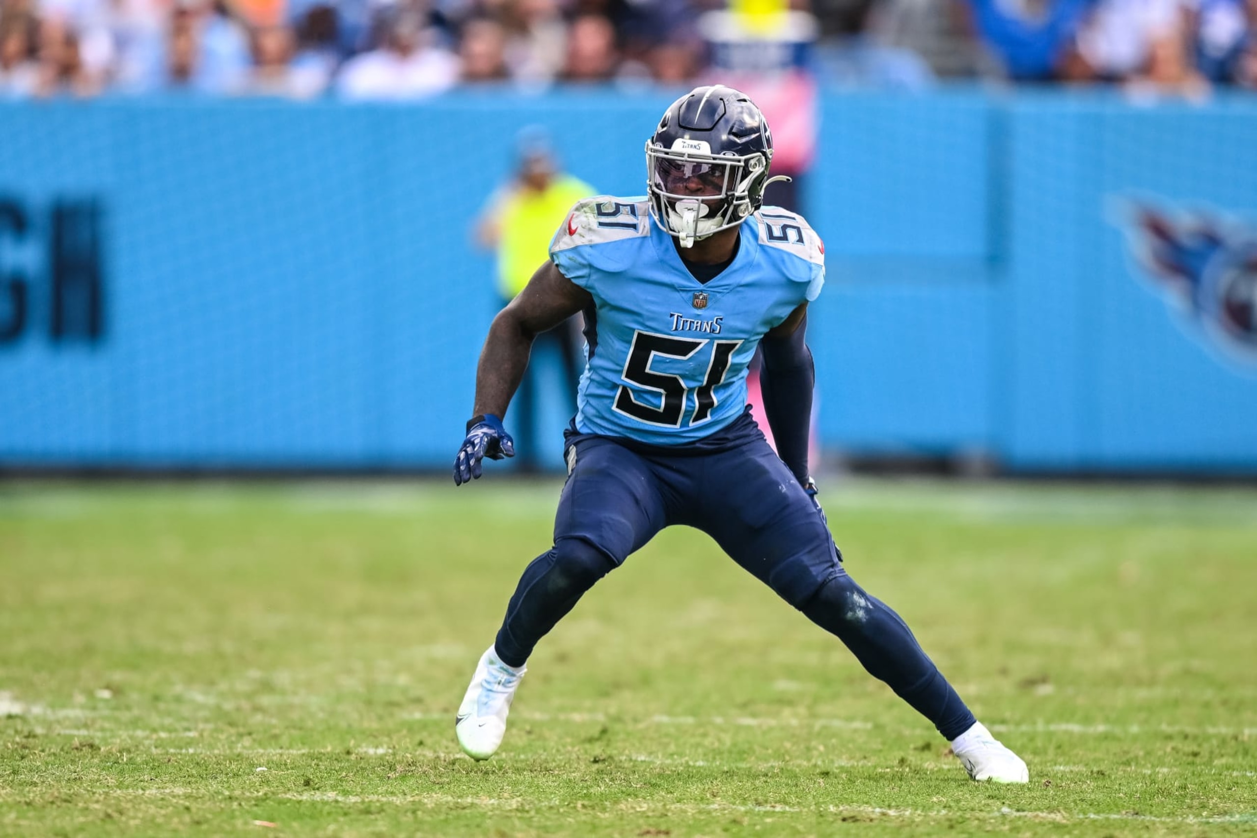 NASHVILLE, TN - OCTOBER 23: Tennessee Titans linebacker David Long Jr. (51) prepares to defend during the Tennessee Titans game versus the Indianapolis Colts on October 23, 2022, at Nissan Stadium in Nashville, TN. (Photo by Bryan Lynn/Icon Sportswire via Getty Images)