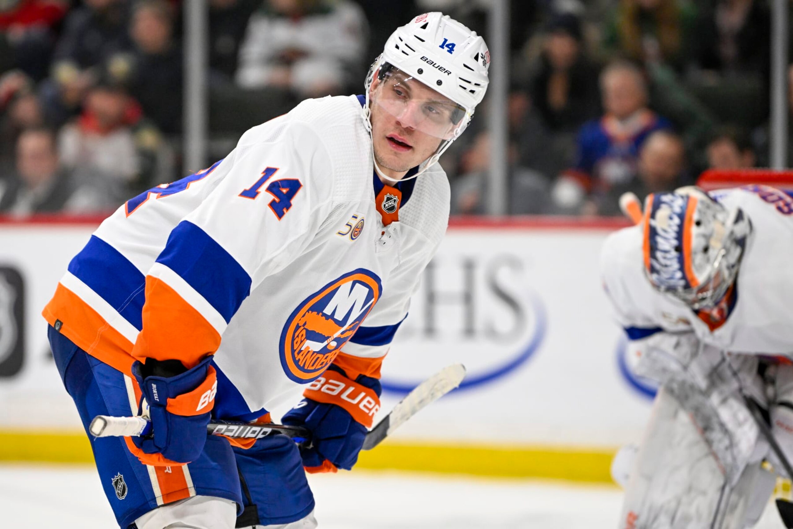 ST. PAUL, MN - FEBRUARY 28: New York Islanders Center Bo Horvat (14) prepares to take a face-off during a game between the Minnesota Wild and New York Islanders on February 28, 2023, at Xcel Energy Center in St. Paul, MN.(Photo by Nick Wosika/Icon Sportswire via Getty Images)