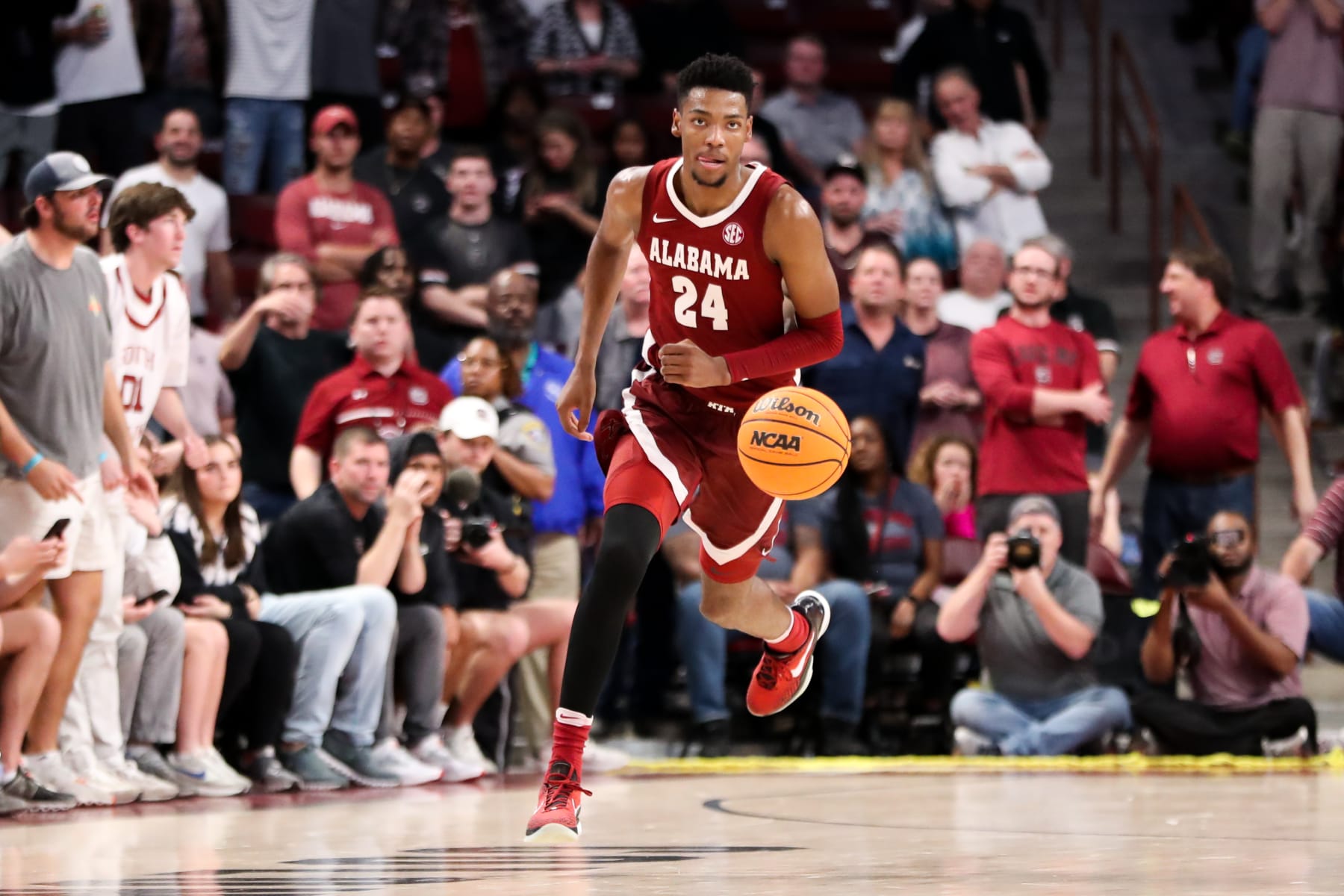COLUMBIA, SC - FEBRUARY 22: Brandon Miller (24) of the Alabama Crimson Tide brings the ball down the court during a basketball game against the South Carolina Gamecocks on February 22, 2023 at Colonial Life Arena in Columbia, SC. (Photo by David Jensen/Icon Sportswire via Getty Images)