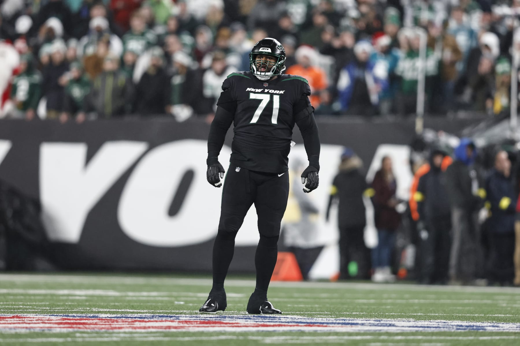 EAST RUTHERFORD, NEW JERSEY - DECEMBER 22: Duane Brown #71 of the New York Jets looks on during an NFL football game between the New York Jets and the Jacksonville Jaguars at MetLife Stadium on December 22, 2022 in East Rutherford, New Jersey. (Photo by Michael Owens/Getty Images)