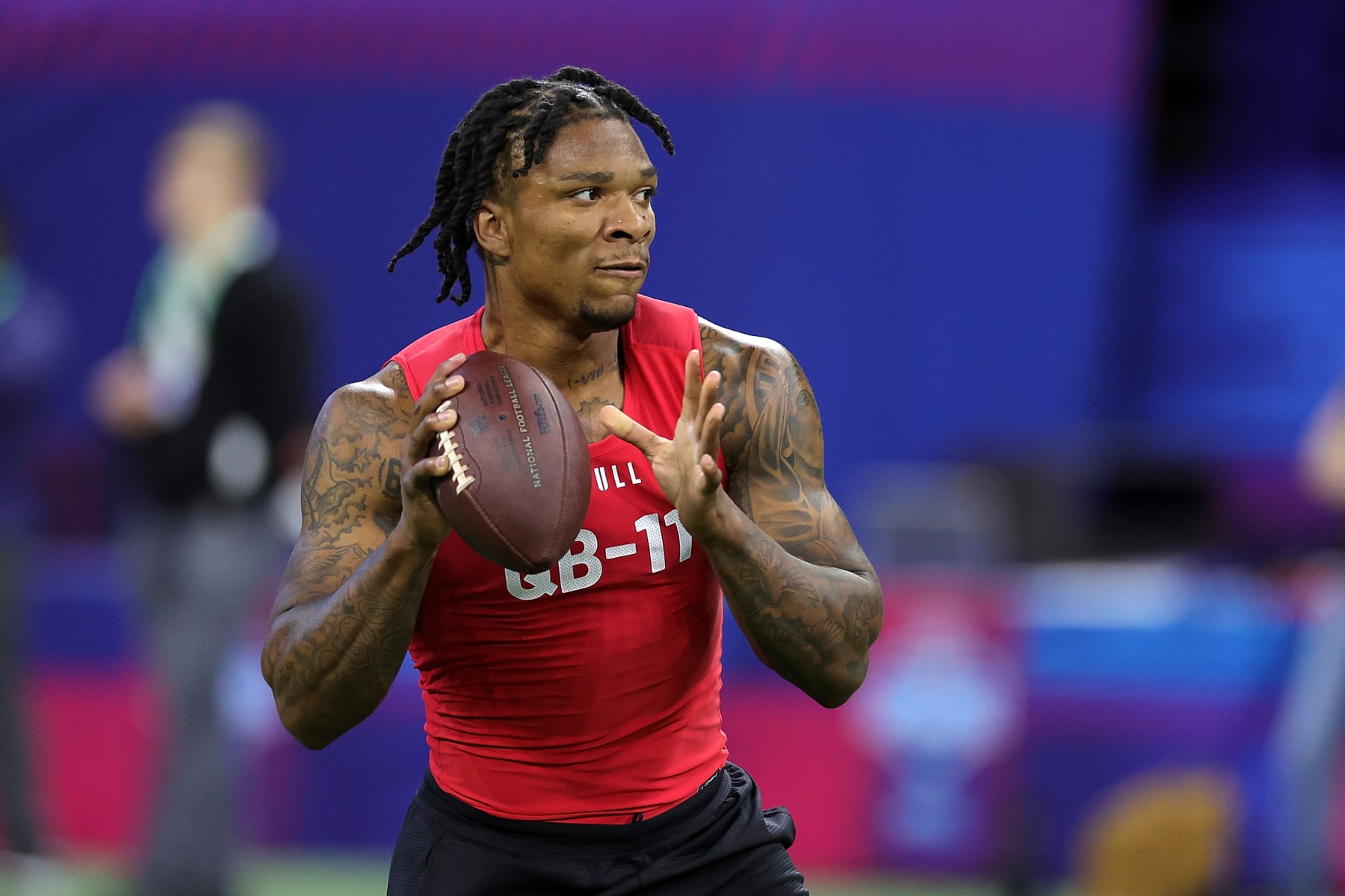 INDIANAPOLIS, INDIANA - MARCH 04: Quarterback Anthony Richardson of Florida participates in a drill during the NFL Combine at Lucas Oil Stadium on March 04, 2023 in Indianapolis, Indiana. (Photo by Stacy Revere/Getty Images)