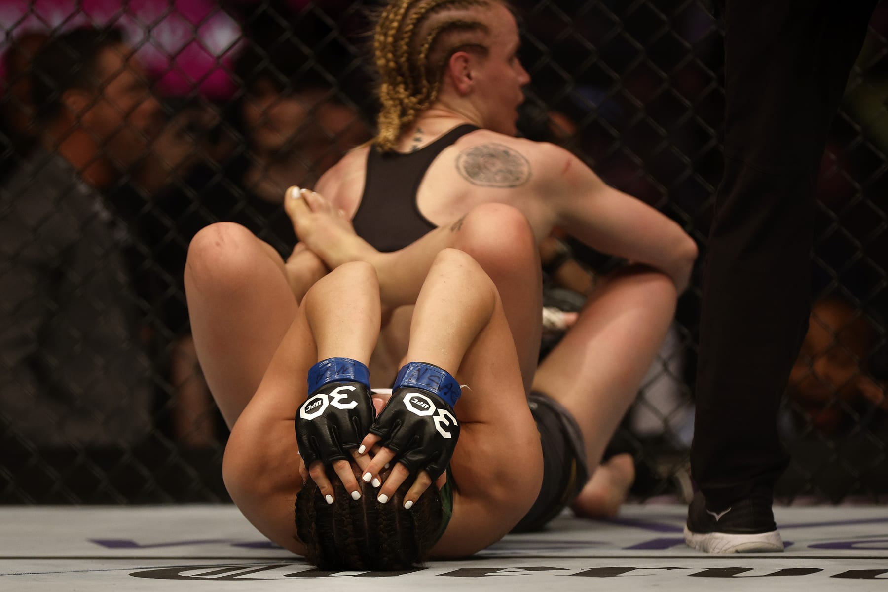 Alexa Grasso submits Valentina Shevchenko