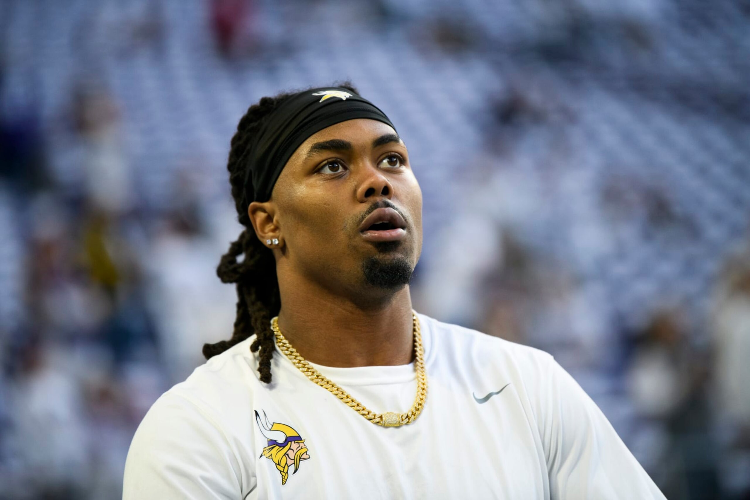 MINNEAPOLIS, MN - DECEMBER 24: K.J. Osborn #17 of the Minnesota Vikings warms up before the game against the New York Giants at U.S. Bank Stadium on December 24, 2022 in Minneapolis, Minnesota. (Photo by Stephen Maturen/Getty Images)