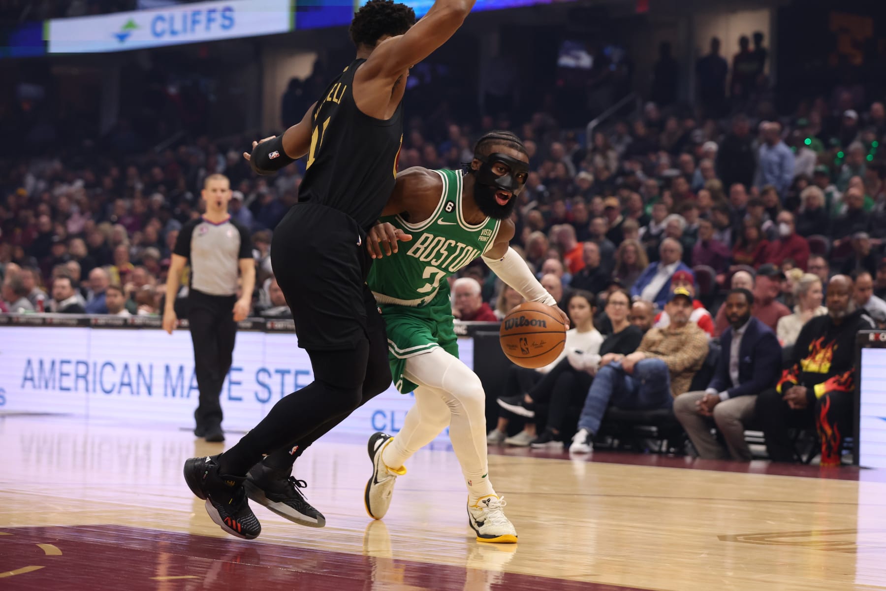 CLEVELAND, OH - MARCH 6: Jaylen Brown #7 of the Boston Celtics dribbles the ball during the game against the Cleveland Cavaliers on March 6, 2023 at Rocket Mortgage FieldHouse in Cleveland, Ohio. NOTE TO USER: User expressly acknowledges and agrees that, by downloading and/or using this Photograph, user is consenting to the terms and conditions of the Getty Images License Agreement. Mandatory Copyright Notice: Copyright 2023 NBAE (Photo by Lauren Leigh Bacho/NBAE via Getty Images)