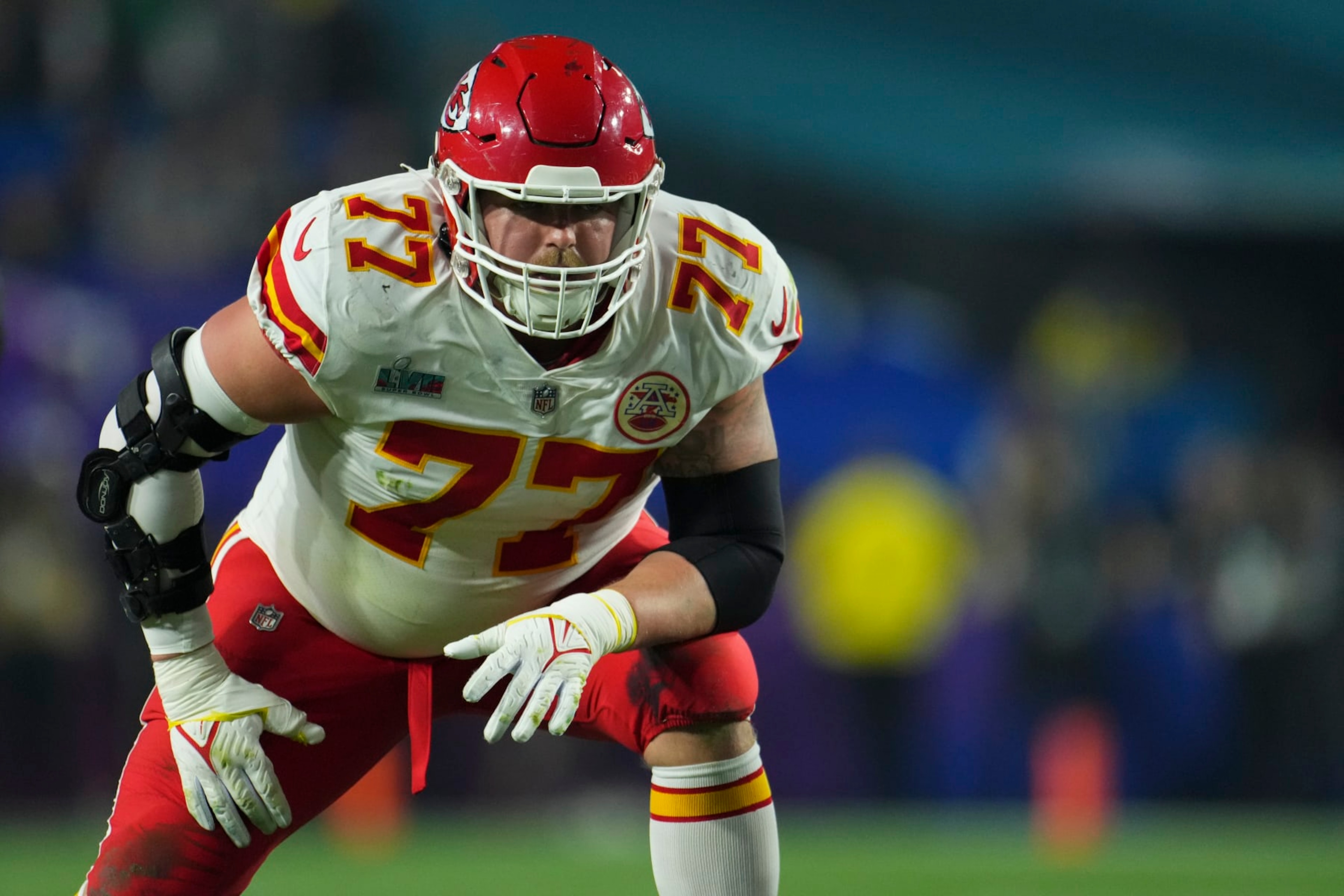 GLENDALE, AZ - FEBRUARY 12: Andrew Wylie #77 of the Kansas City Chiefs gets set against the Philadelphia Eagles after Super Bowl LVII at State Farm Stadium on February 12, 2023 in Glendale, Arizona. The Chiefs defeated the Eagles 38-35. (Photo by Cooper Neill/Getty Images) GLENDALE, AZ - FEBRUARY 12: Andrew Wylie #77 of the Kansas City Chiefs gets set against the Philadelphia Eagles after Super Bowl LVII at State Farm Stadium on February 12, 2023 in Glendale, Arizona. The Chiefs defeated the Eagles 38-35. (Photo by Cooper Neill/Getty Images)