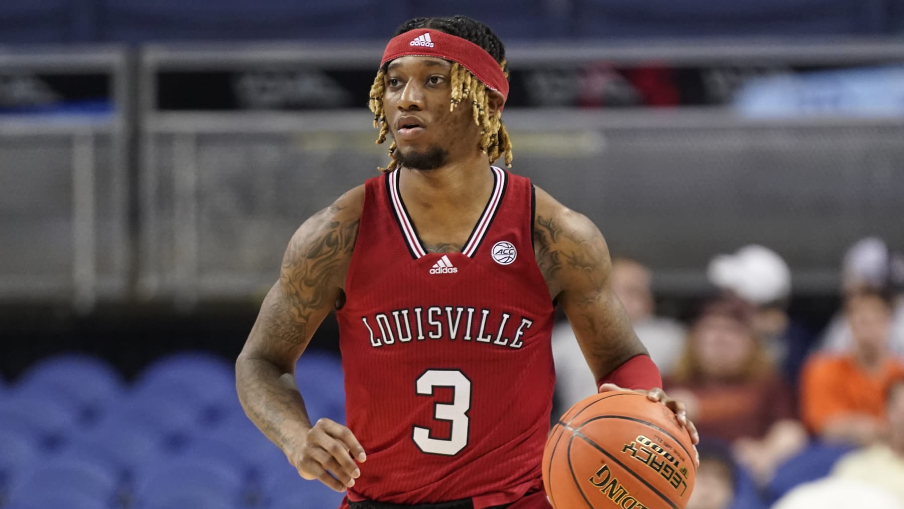 No common opponents in this comparison, but only one of the teams lost to El Ellis and the Louisville Cardinals