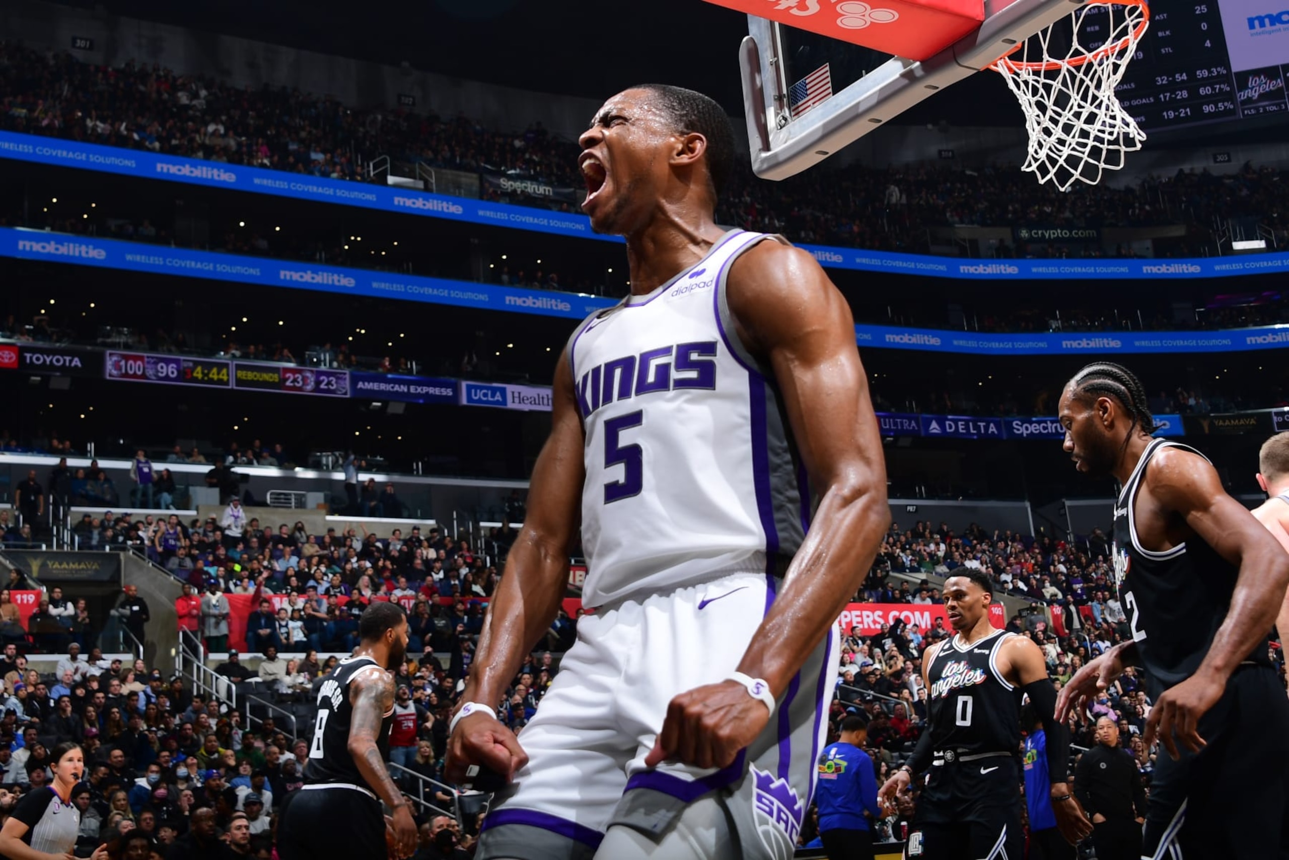 LOS ANGELES, CA - FEBRUARY 24: De'Aaron Fox #5 of the Sacramento Kings celebrates during the game against the LA Clippers on February 24, 2023 at Crypto.Com Arena in Los Angeles, California. NOTE TO USER: User expressly acknowledges and agrees that, by downloading and/or using this Photograph, user is consenting to the terms and conditions of the Getty Images License Agreement. Mandatory Copyright Notice: Copyright 2023 NBAE (Photo by Adam Pantozzi/NBAE via Getty Images)