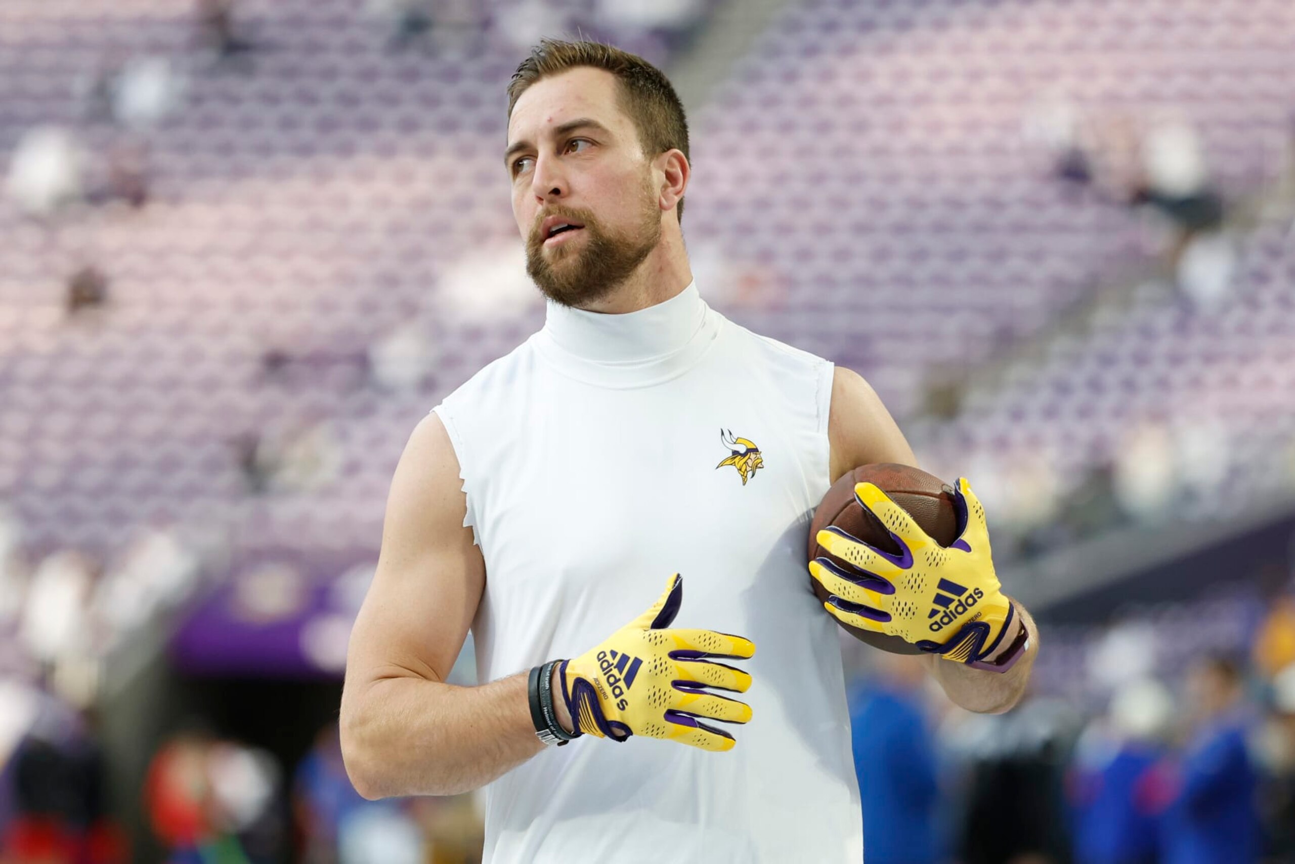 MINNEAPOLIS, MINNESOTA - DECEMBER 24: Adam Thielen #19 of the Minnesota Vikings warms up against the New York Giants at U.S. Bank Stadium on December 24, 2022 in Minneapolis, Minnesota. (Photo by David Berding/Getty Images)