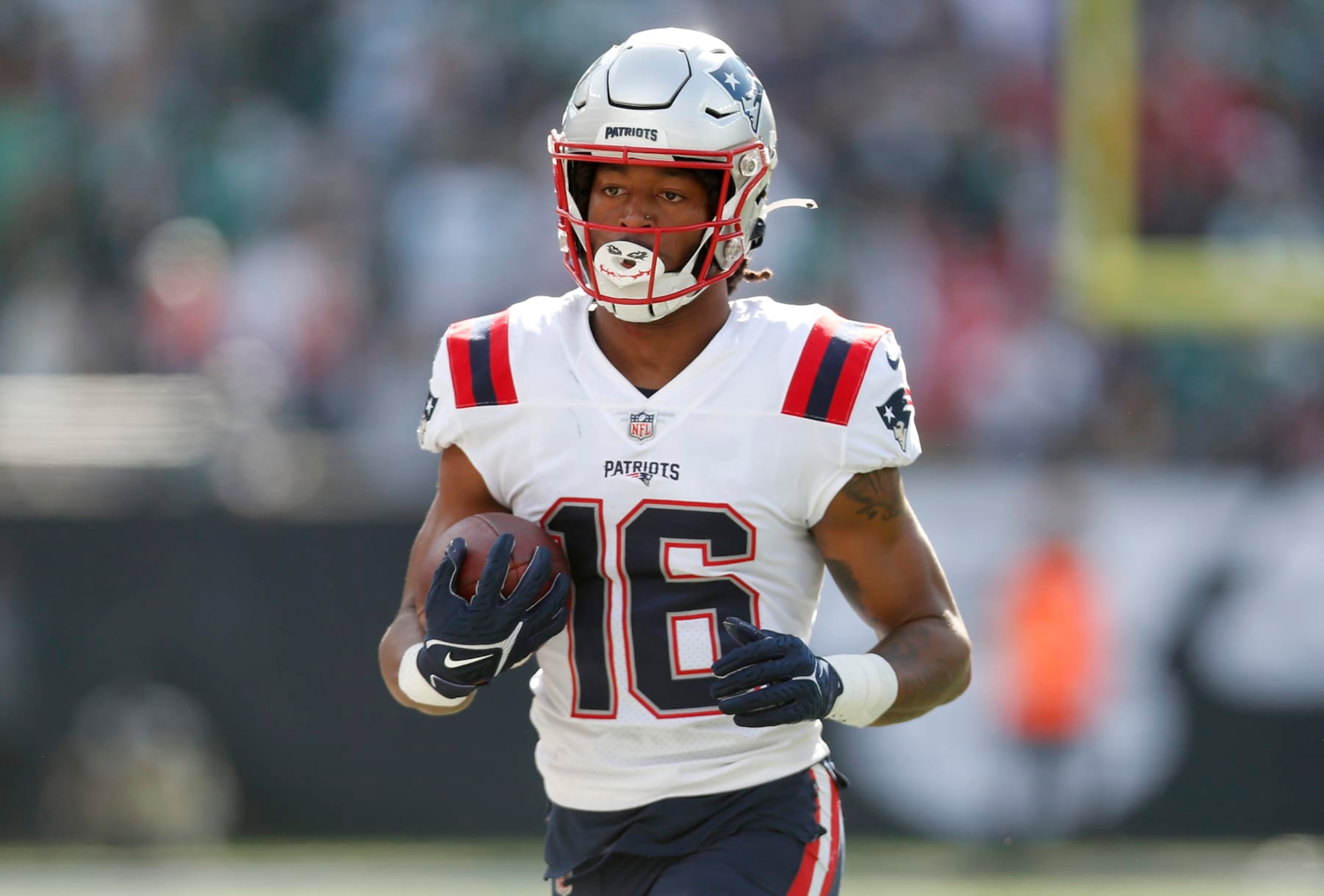 EAST RUTHERFORD, NEW JERSEY - OCTOBER 30: (NEW YORK DAILIES OUT)  Jakobi Meyers #16 of the New England Patriots in action against the New York Jets at MetLife Stadium on October 30, 2022 in East Rutherford, New Jersey. The Patriots defeated the Jets 22-17. (Photo by Jim McIsaac/Getty Images)