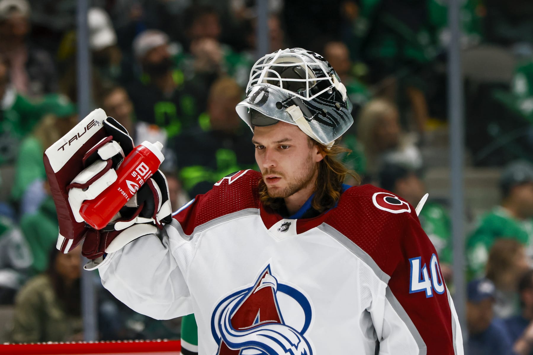 DALLAS, TX - MARCH 04: Colorado Avalanche goaltender Alexandar Georgiev (40) takes a water break during the game between the Dallas Stars and the Colorado Avalanche on March 4, 2023 at American Airlines Center in Dallas, Texas. (Photo by Matthew Pearce/Icon Sportswire via Getty Images)