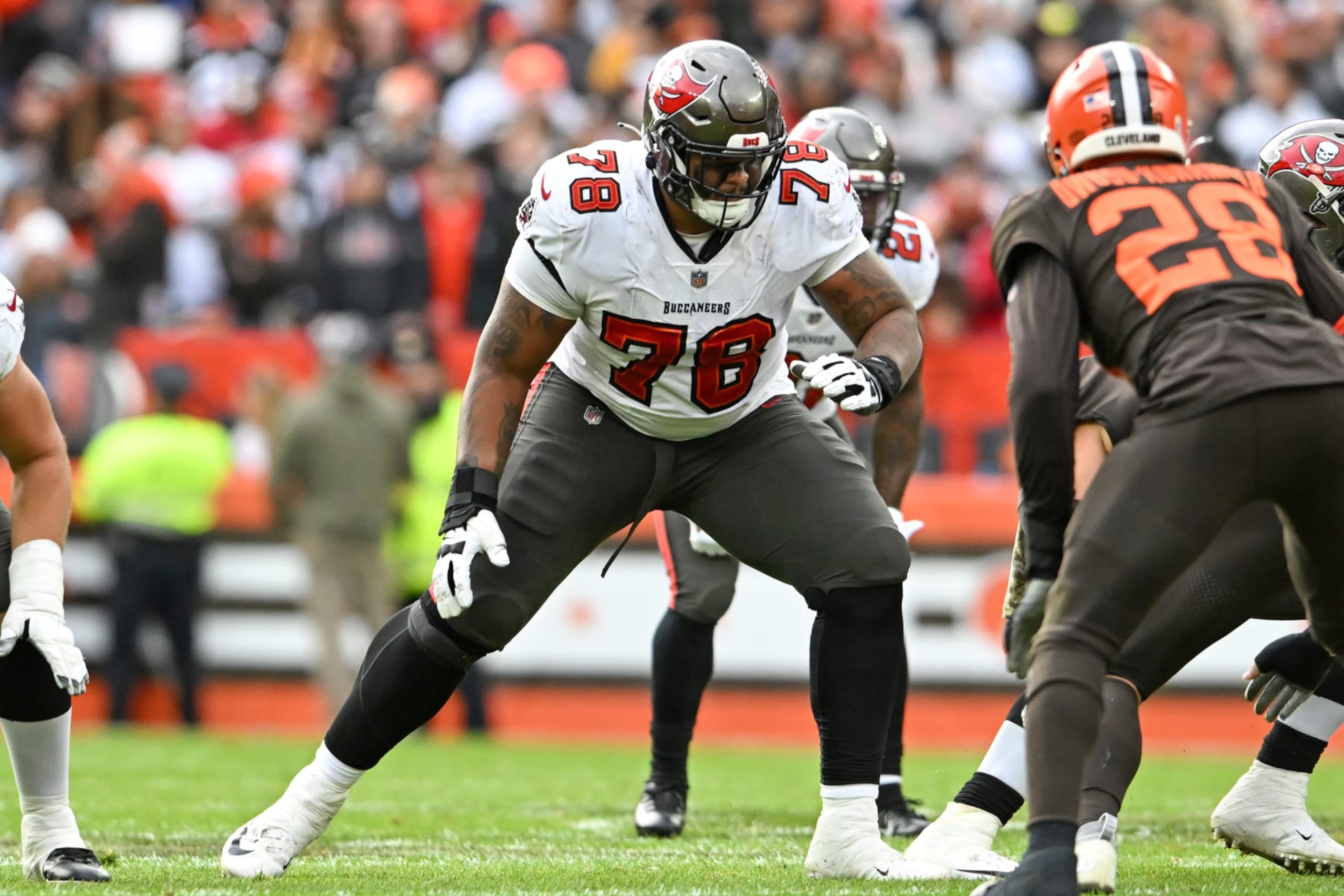 CLEVELAND, OHIO - NOVEMBER 27: Tristan Wirfs #78 of the Tampa Bay Buccaneers in action during the second half against the Cleveland Browns at FirstEnergy Stadium on November 27, 2022 in Cleveland, Ohio. (Photo by Nick Cammett/Diamond Images via Getty Images)