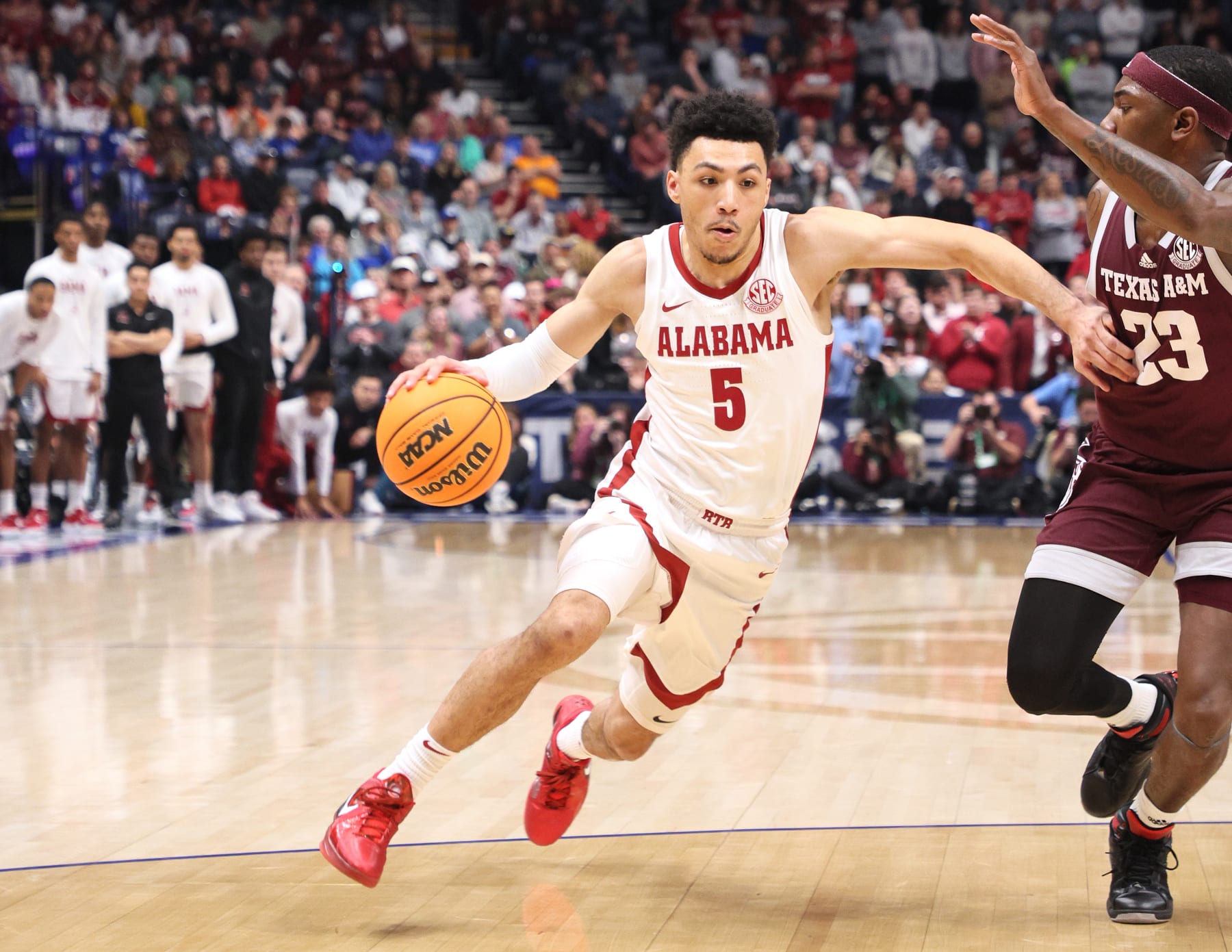Jahvon Quinerly of Alabama
