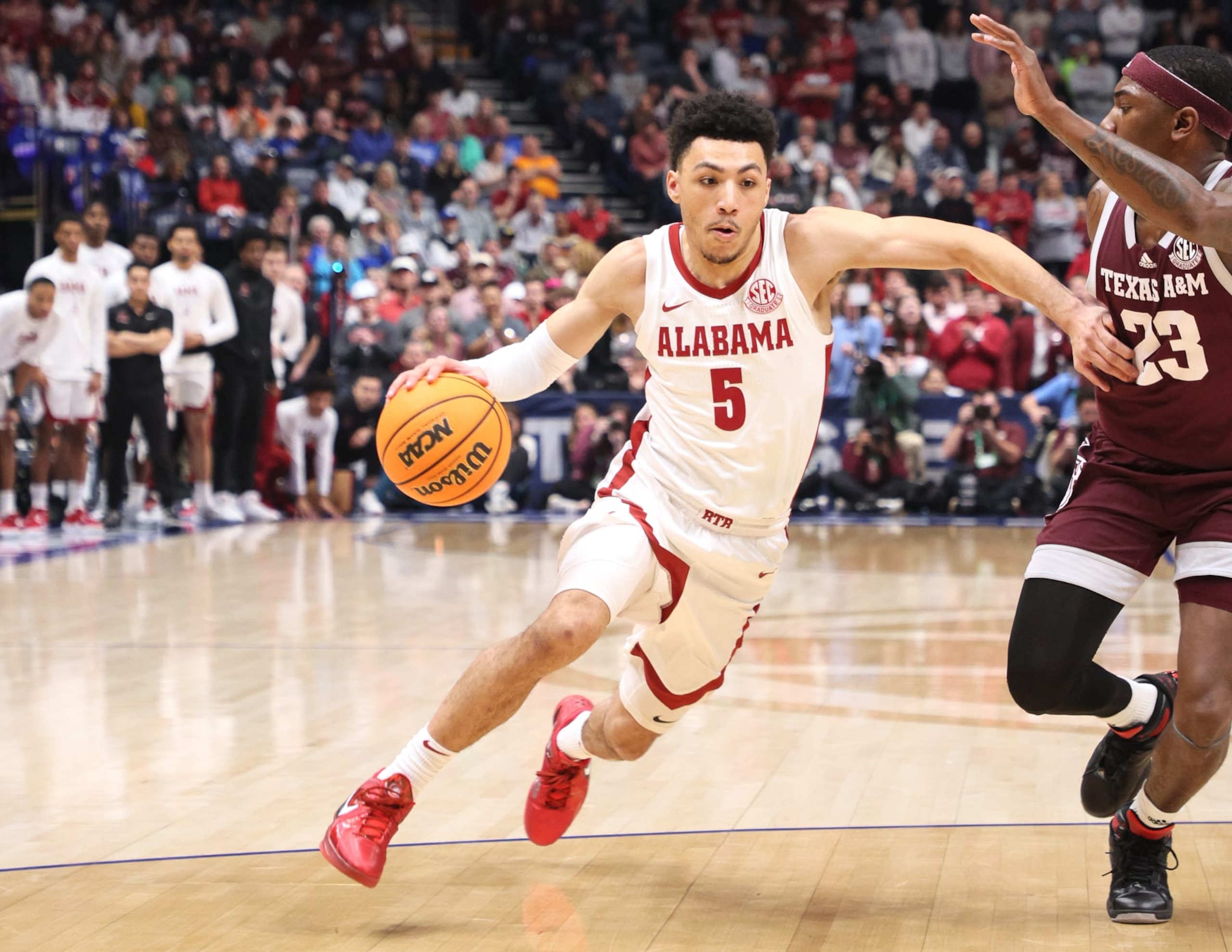 Jahvon Quinerly of Alabama