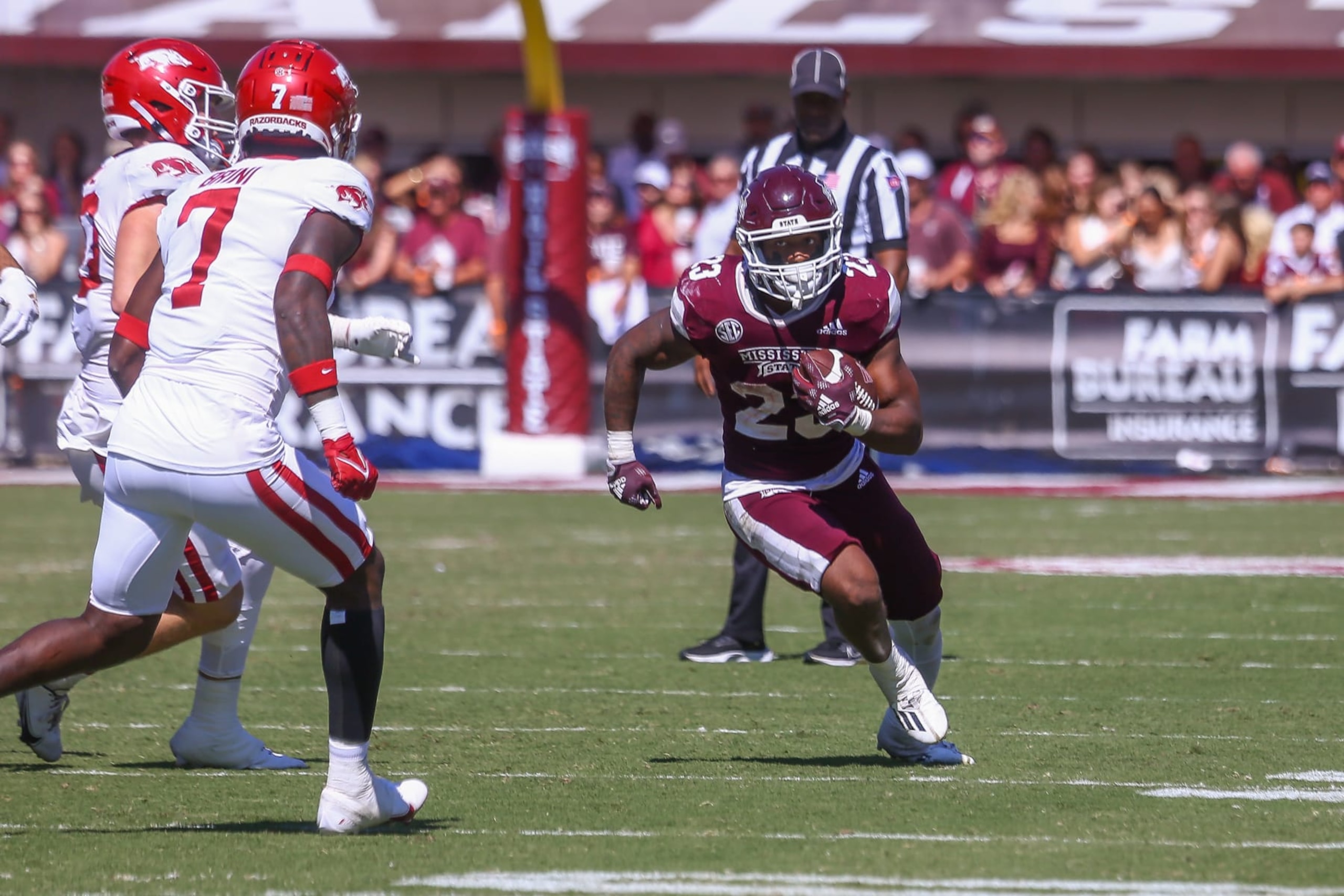 STARKVILLE, MS - OCTOBER 08: Mississippi State Bulldogs running back Dillon Johnson (23) runs the game between the Mississippi State Bulldogs and the Arkansas Razorbacks on October 8, 2022 at Davis Wade Stadium in Starkville, MS. (Photo by Chris McDill/Icon Sportswire via Getty Images)