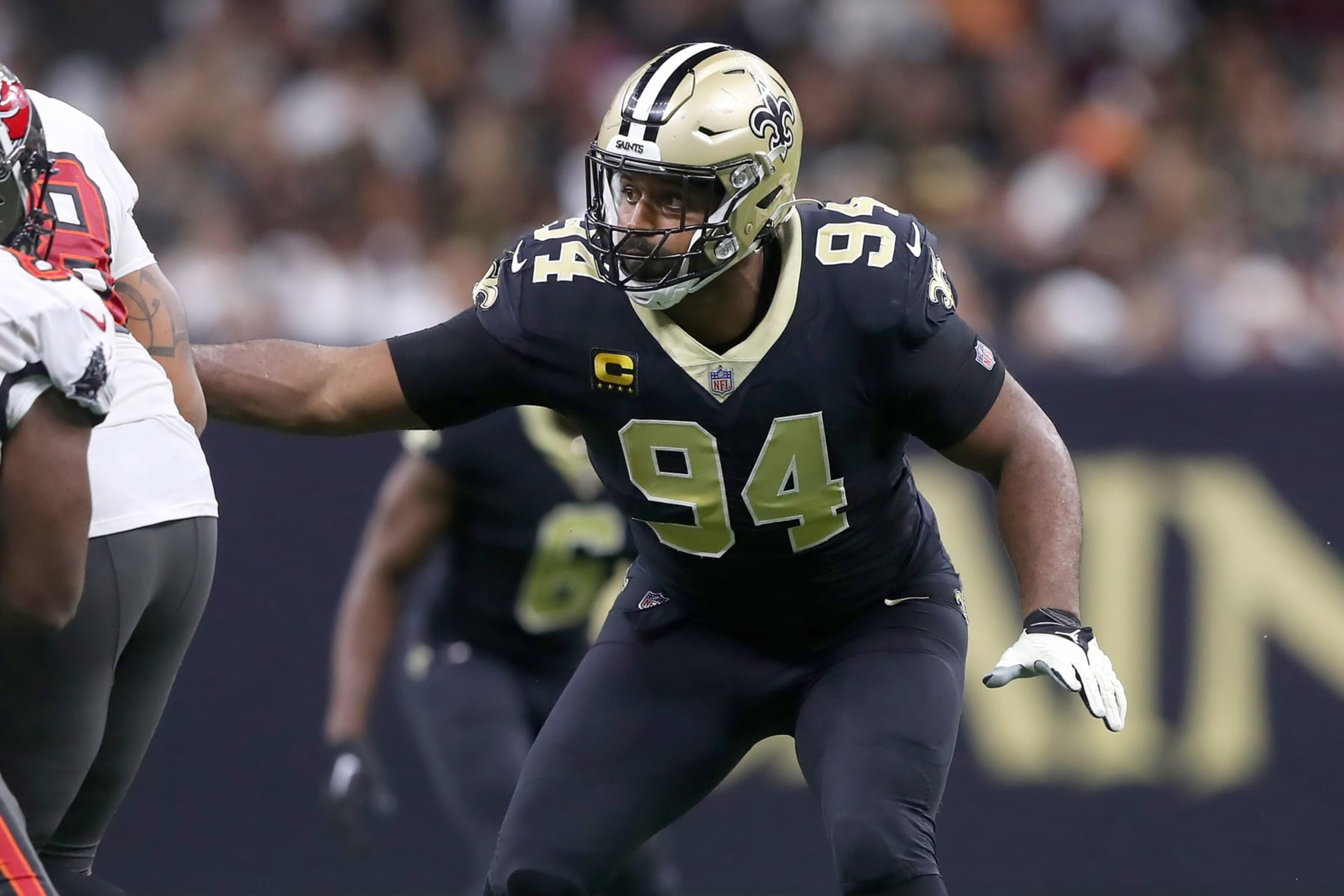 NEW ORLEANS, LA - SEPTEMBER 18: New Orleans Saints Cameron Jordan (94) rushes the passer during the Tampa Bay Buccaneers-New Orleans Saints regular season game on September 18, 2022 at Caesars Superdome in New Orleans, LA. (Photo by Cliff Welch/Icon Sportswire via Getty Images)