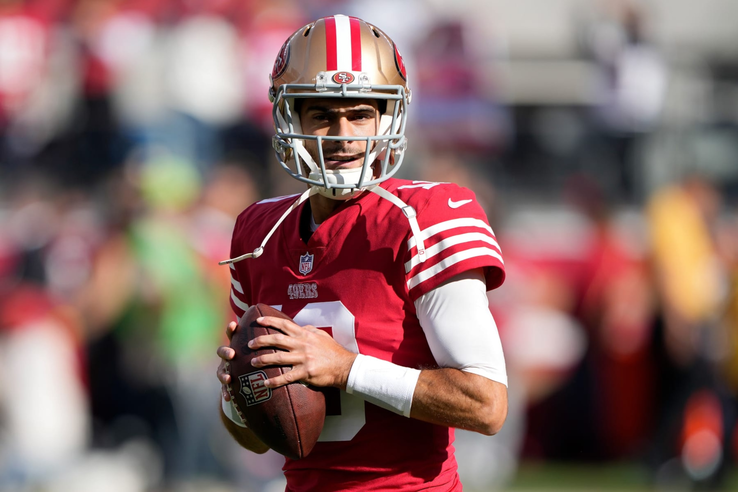 SANTA CLARA, CALIFORNIA - NOVEMBER 27: Jimmy Garoppolo #10 of the San Francisco 49ers warms up prior to the game against the New Orleans Saints at Levi's Stadium on November 27, 2022 in Santa Clara, California. (Photo by Thearon W. Henderson/Getty Images) SANTA CLARA, CALIFORNIA - NOVEMBER 27: Jimmy Garoppolo #10 of the San Francisco 49ers warms up prior to the game against the New Orleans Saints at Levi's Stadium on November 27, 2022 in Santa Clara, California. (Photo by Thearon W. Henderson/Getty Images)