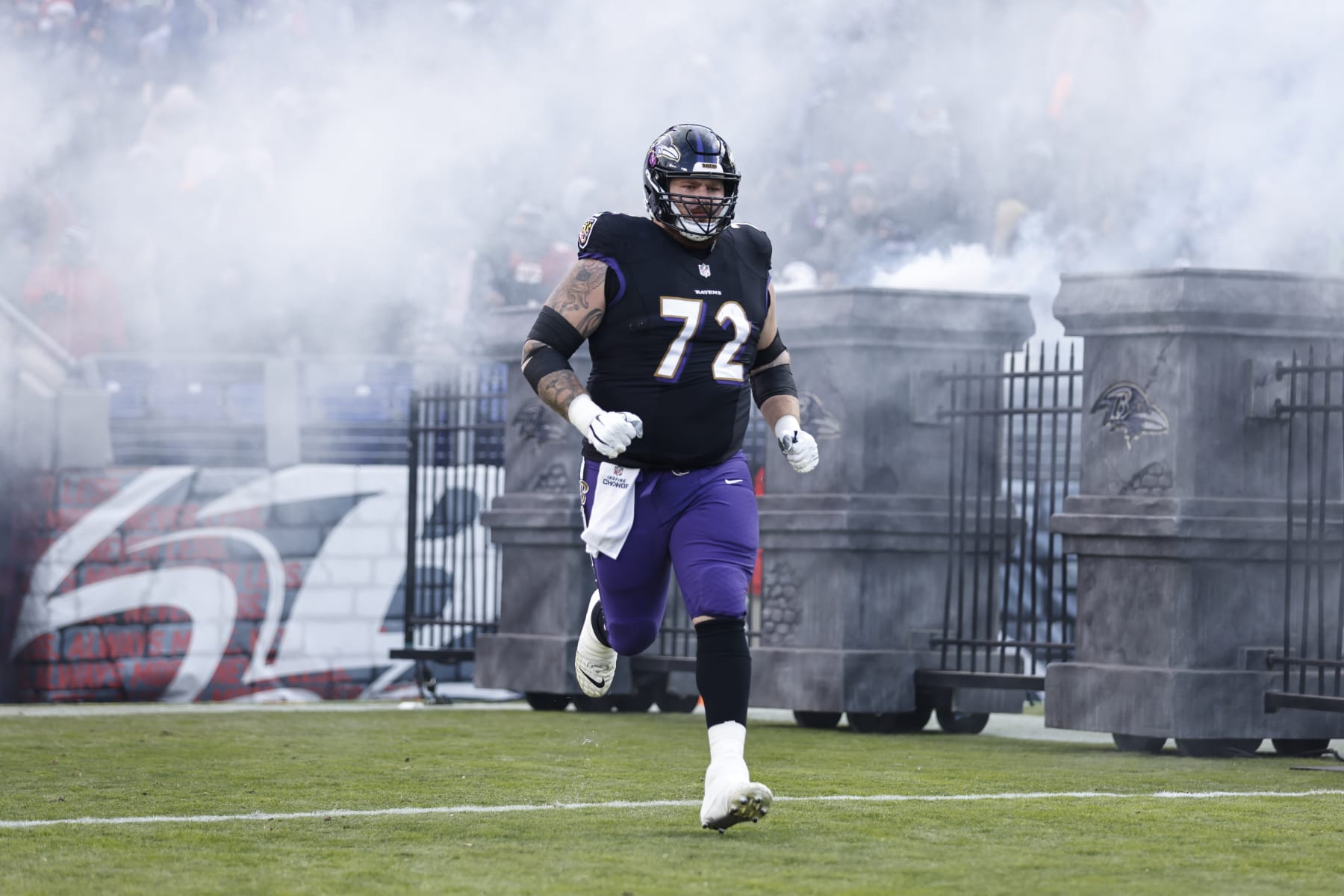BALTIMORE, MARYLAND - DECEMBER 24: Ben Powers #72 of the Baltimore Ravens takes the field prior to an NFL football game between the Baltimore Ravens and the Atlanta Falcons at M&T Bank Stadium on December 24, 2022 in Baltimore, Maryland. (Photo by Michael Owens/Getty Images)