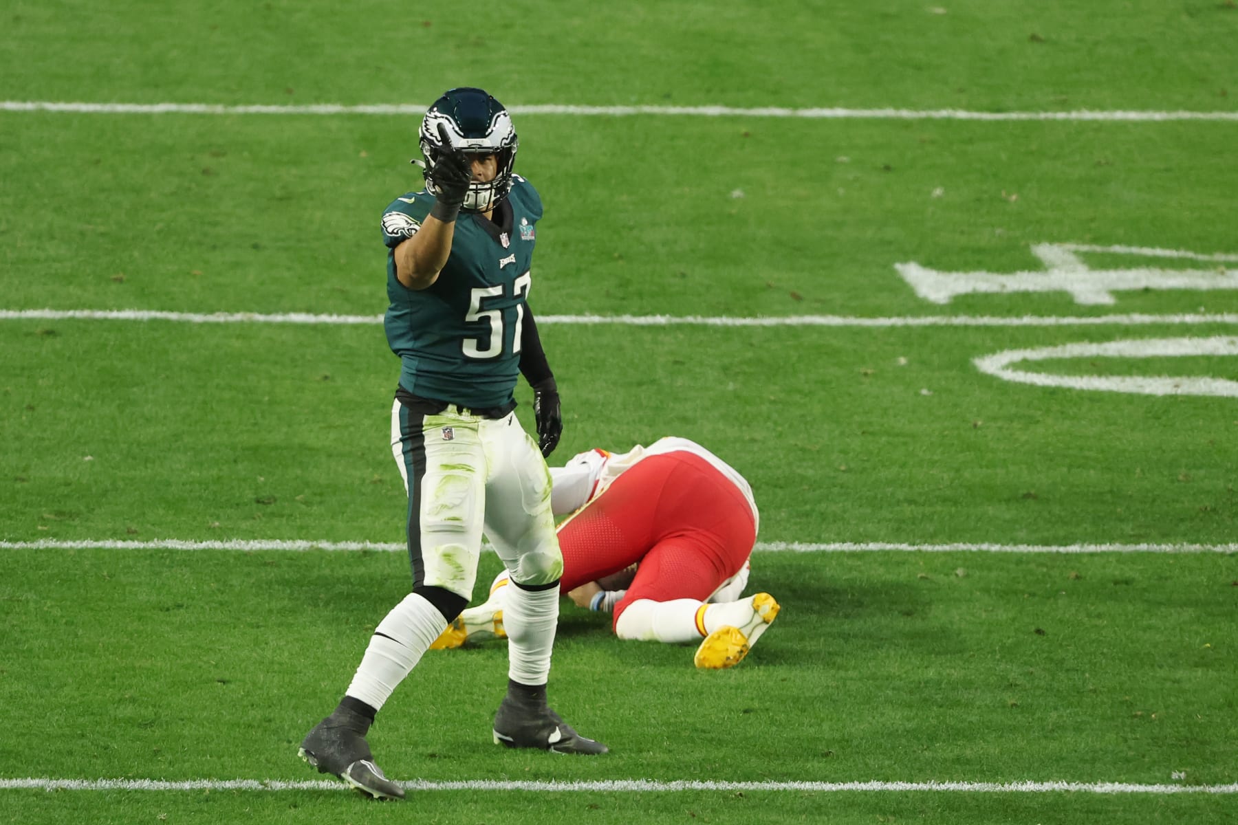 GLENDALE, ARIZONA - FEBRUARY 12: T.J. Edwards #57 of the Philadelphia Eagles reacts after tackling Patrick Mahomes #15 of the Kansas City Chiefs during the second quarter in Super Bowl LVII at State Farm Stadium on February 12, 2023 in Glendale, Arizona. (Photo by Sean M. Haffey/Getty Images)
