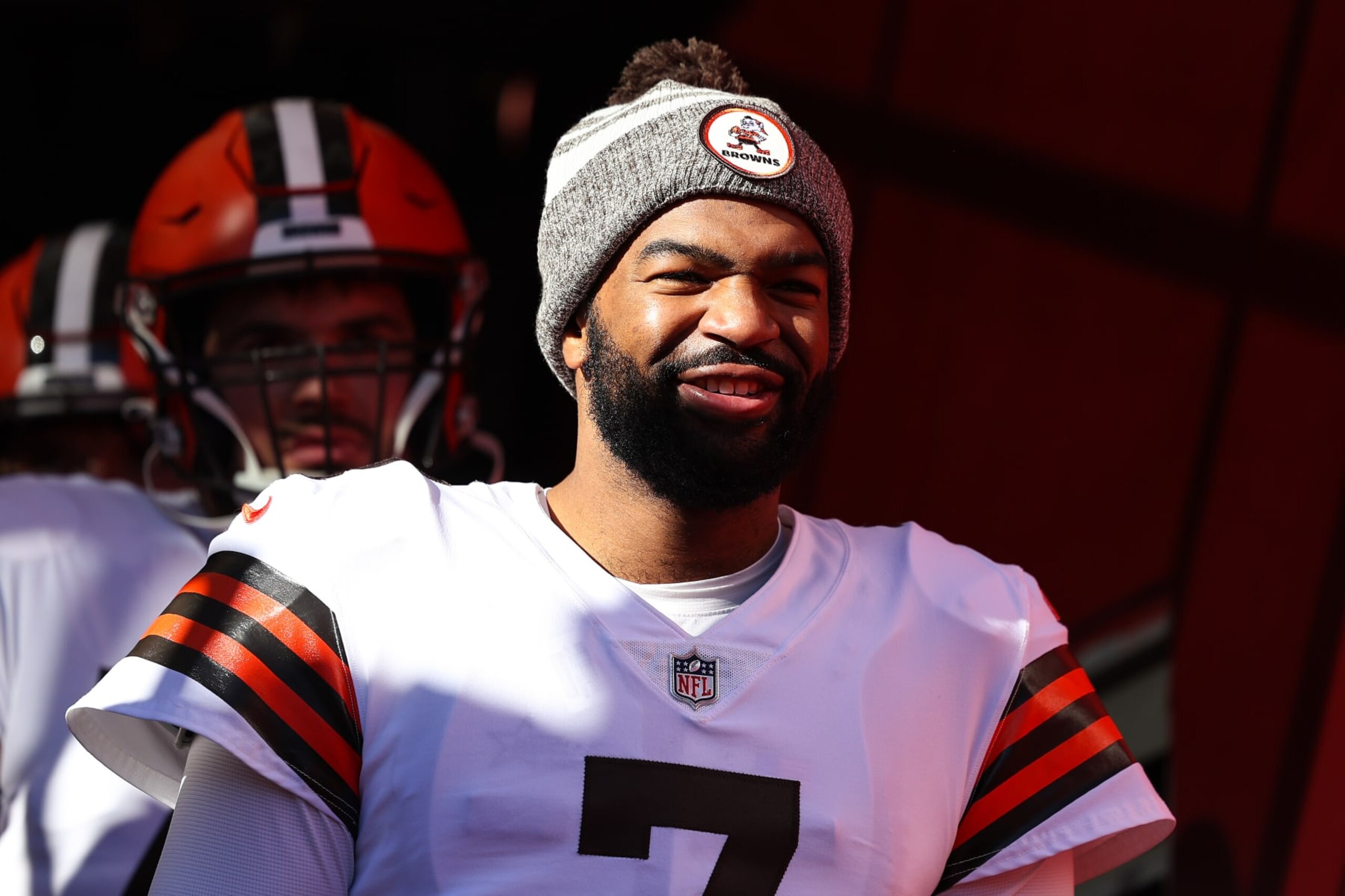 LANDOVER, MARYLAND - JANUARY 01: Jacoby Brissett #7 of the Cleveland Browns looks on prior to a game against the Washington Commanders at FedExField on January 01, 2023 in Landover, Maryland. (Photo by Scott Taetsch/Getty Images)