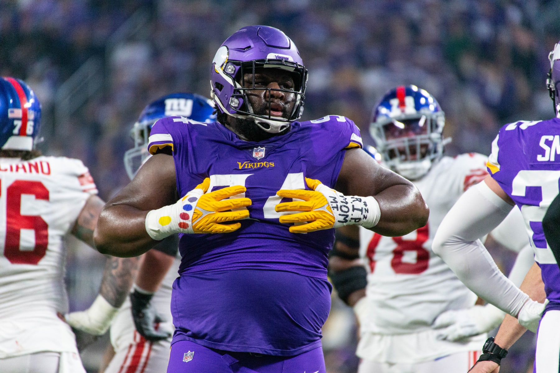 MINNEAPOLIS, MN - JANUARY 15: Minnesota Vikings defensive tackle Dalvin Tomlinson (94) looks on during the NFL game between the New York Giants and Minnesota Vikings on January 15th, 2023, at U.S. Bank Stadium in Minneapolis, MN. (Photo by Bailey Hillesheim/Icon Sportswire via Getty Images)