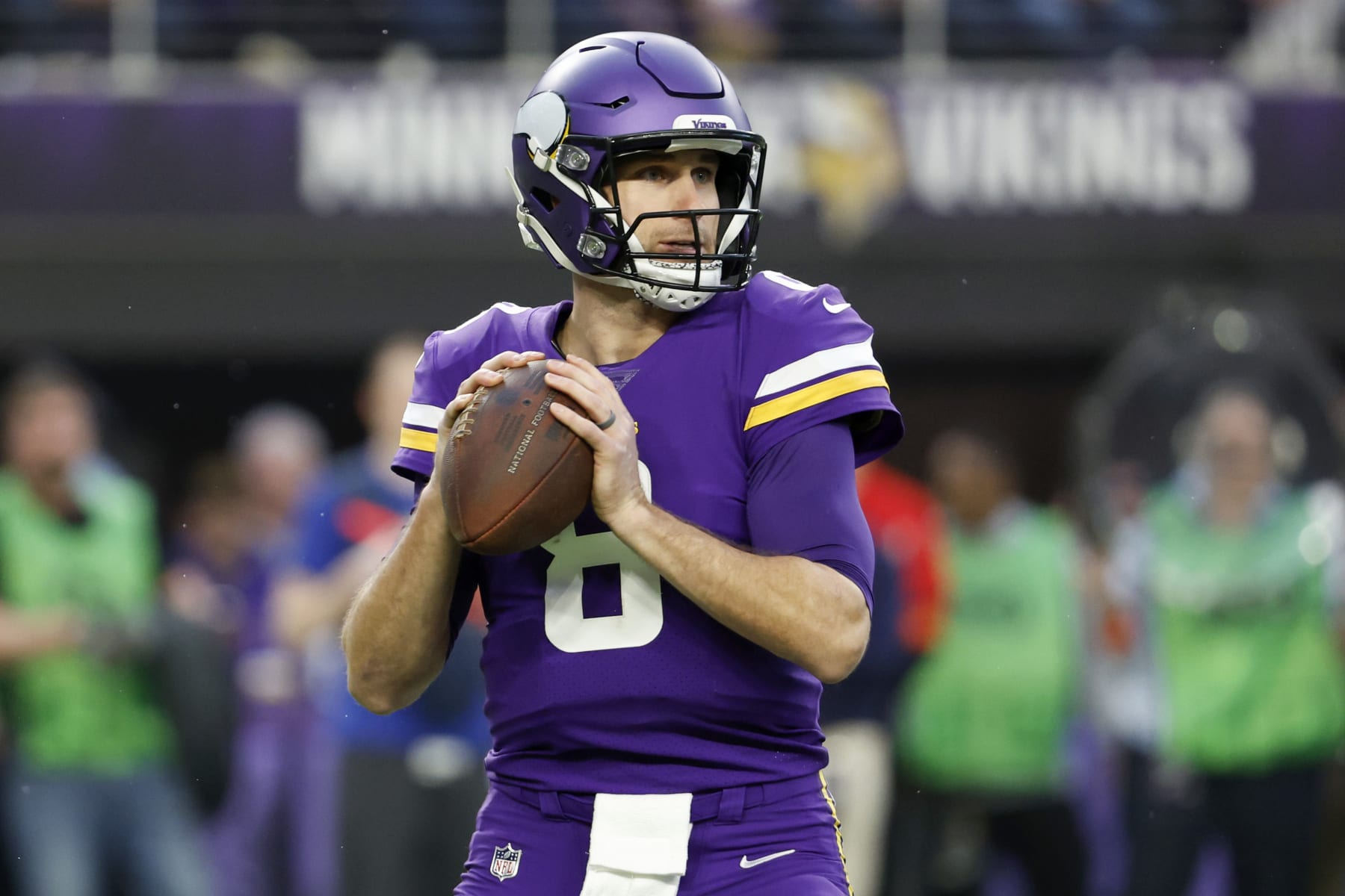 MINNEAPOLIS, MINNESOTA - JANUARY 15: Kirk Cousins #8 of the Minnesota Vikings throws a pass against the New York Giants during the second half in the NFC Wild Card playoff game at U.S. Bank Stadium on January 15, 2023 in Minneapolis, Minnesota. (Photo by David Berding/Getty Images)